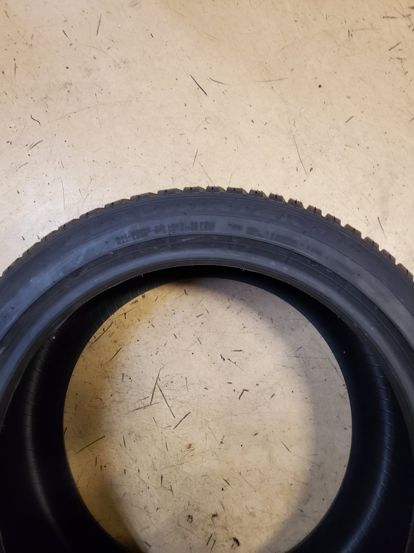FALKEN EUROWINTER HS01 BSW P 255 40 18 99W XL WINTER TIRE 28523844