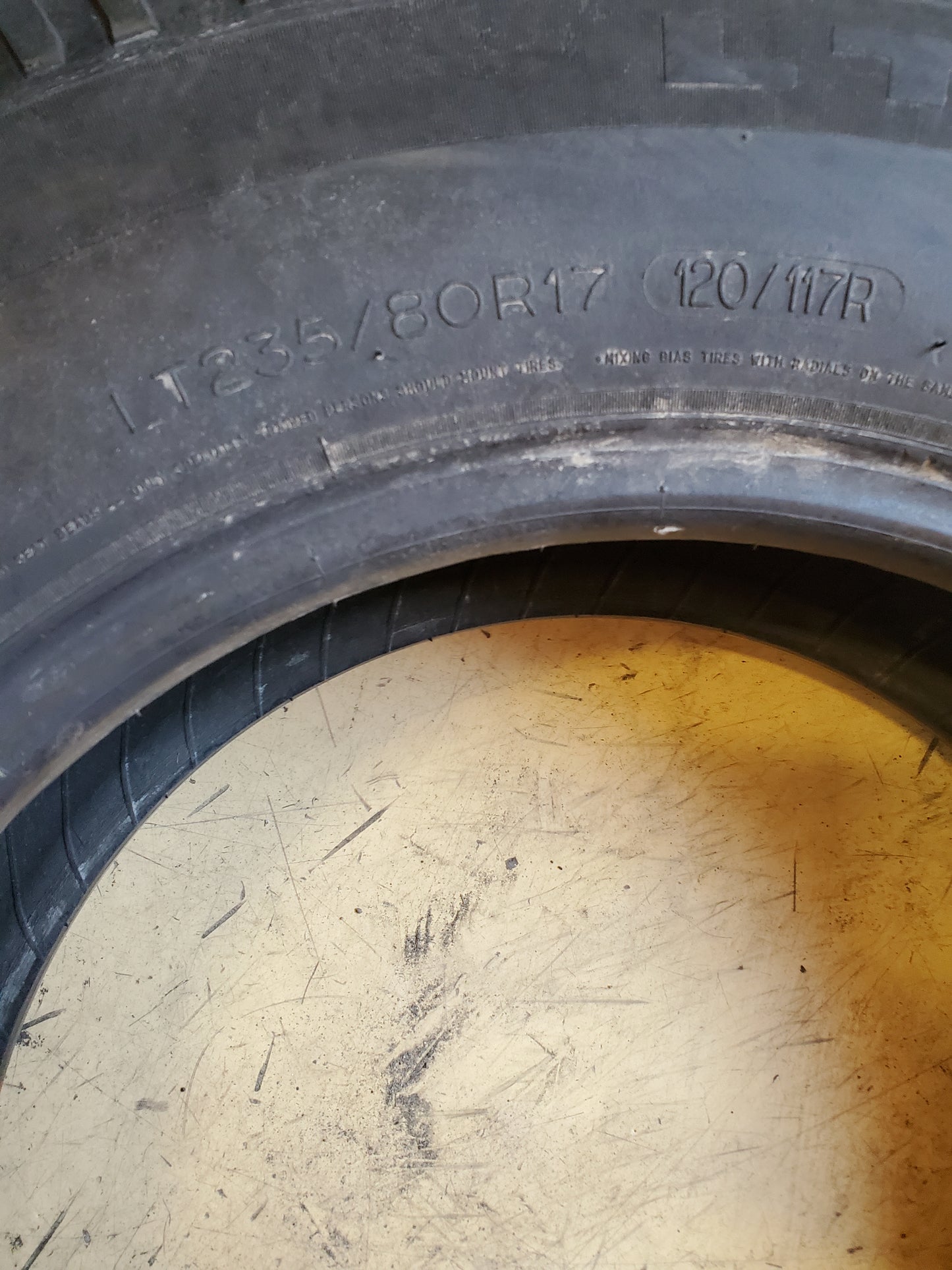 NOS MICHELIN LTX M/S 2 BSW LT 235 80 17 120/117R 10PLY ALL SEASON TIRE 02327