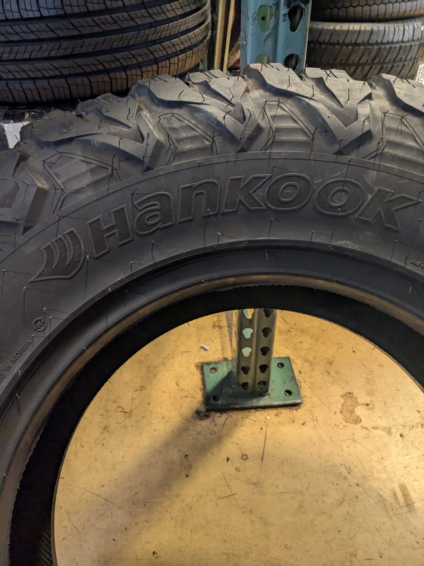 HANKOOK DYNAPRO MT2 RT05 BSW LT 295 70 18 129/126Q 10PLY MUD TERRAIN TIRE 2020805
