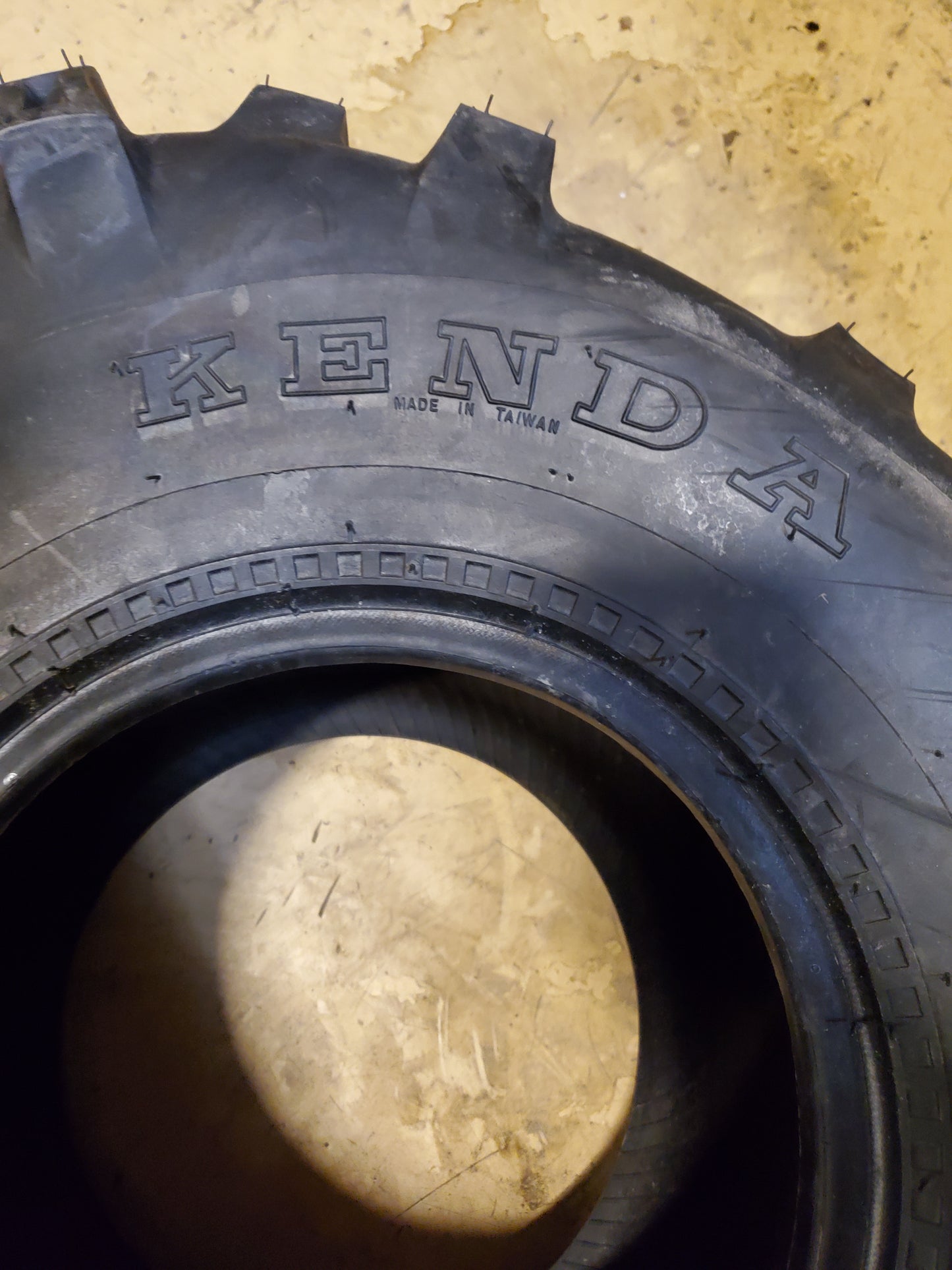 KENDA BEAR CLAW BSW 25 12.50 10 6PLY ATV/UTV TIRE 82991079C1