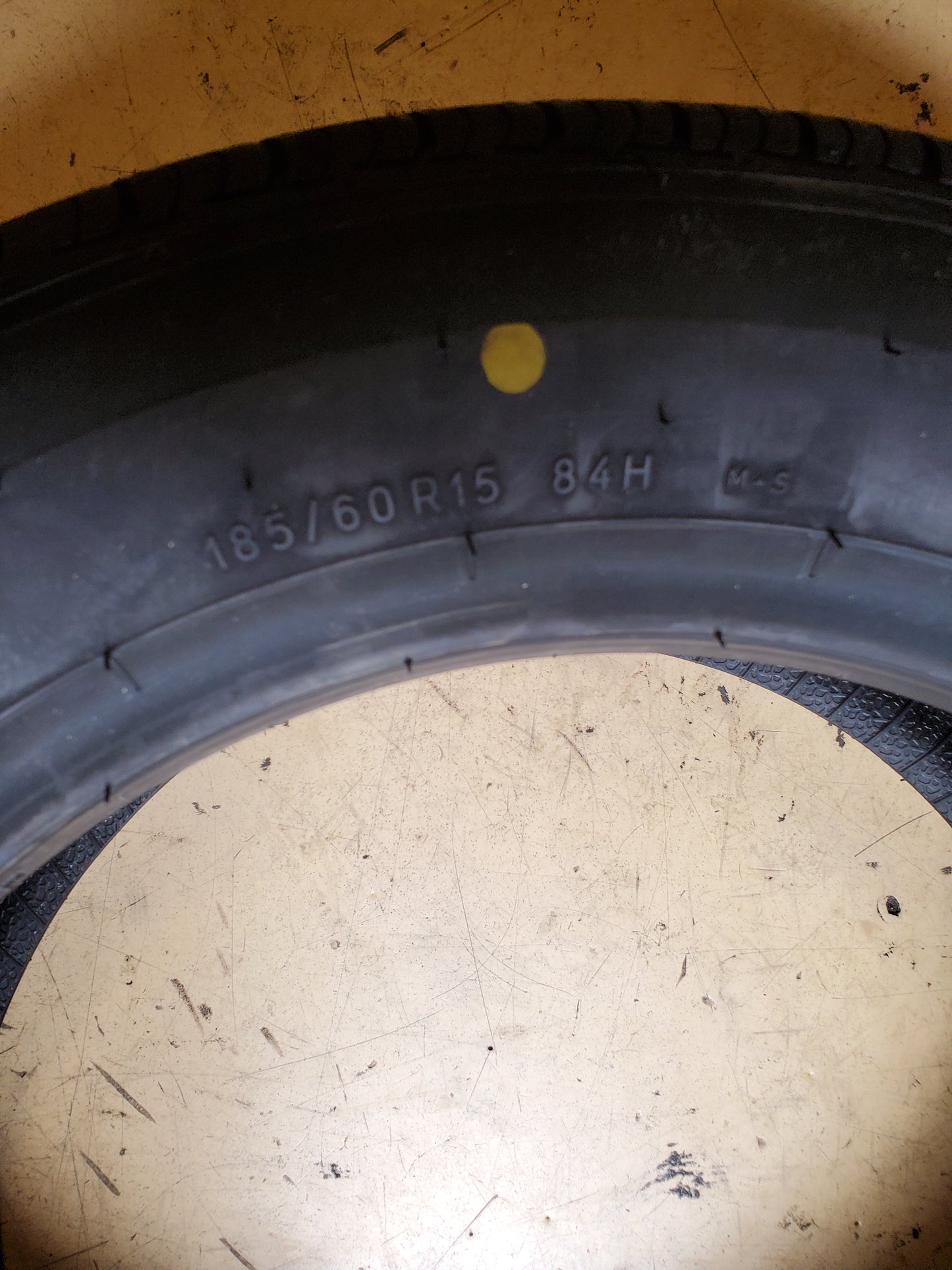 UNIROYAL TIGER PAW TOURING A/S BSW P 185 60 15 84H ALL SEASON TIRE 26635
