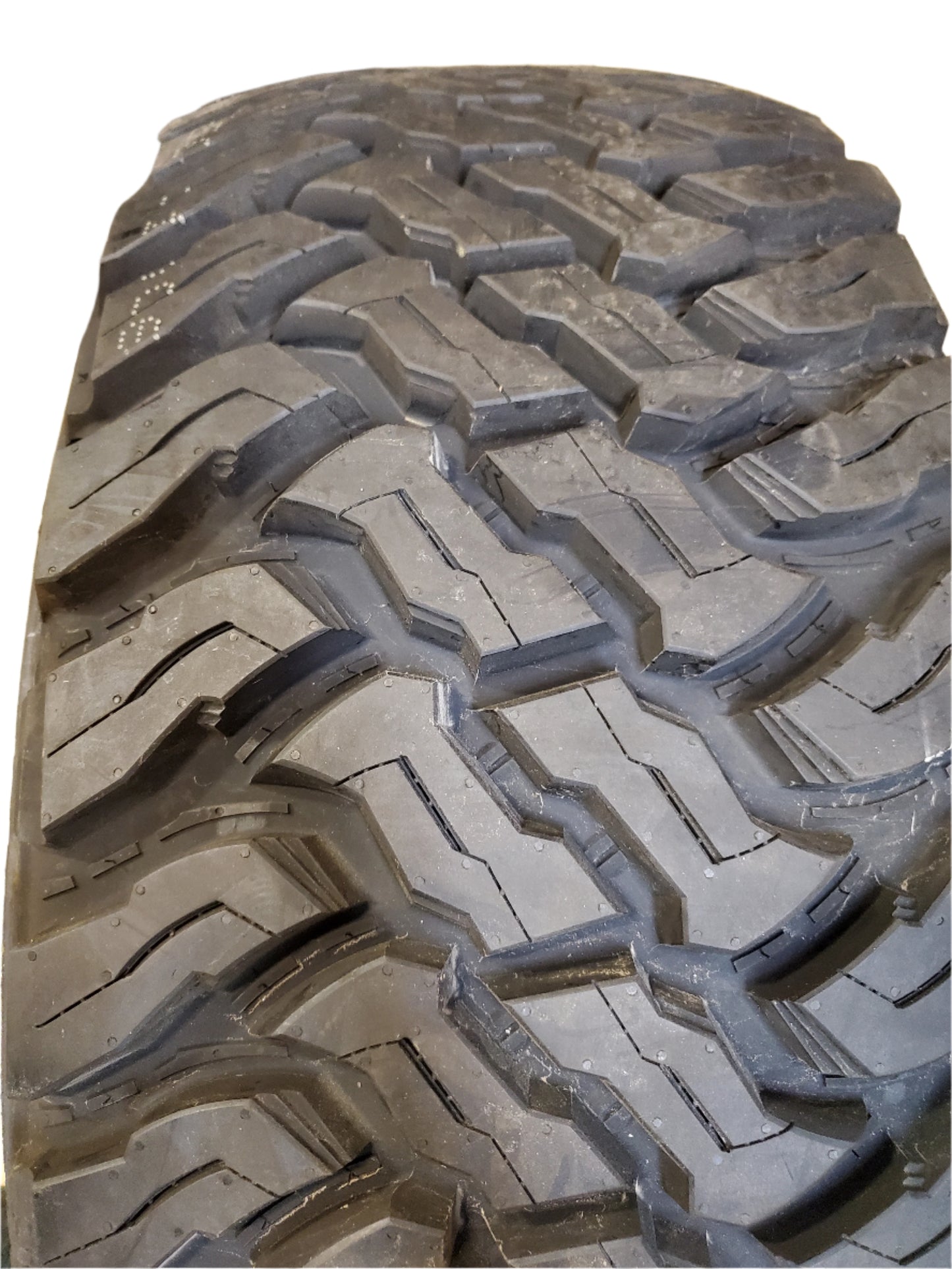 IRONMAN ALL COUNTRY M/T-X BSW LT 35 12.5 18 128Q 12PLY MUD TIRE 98782