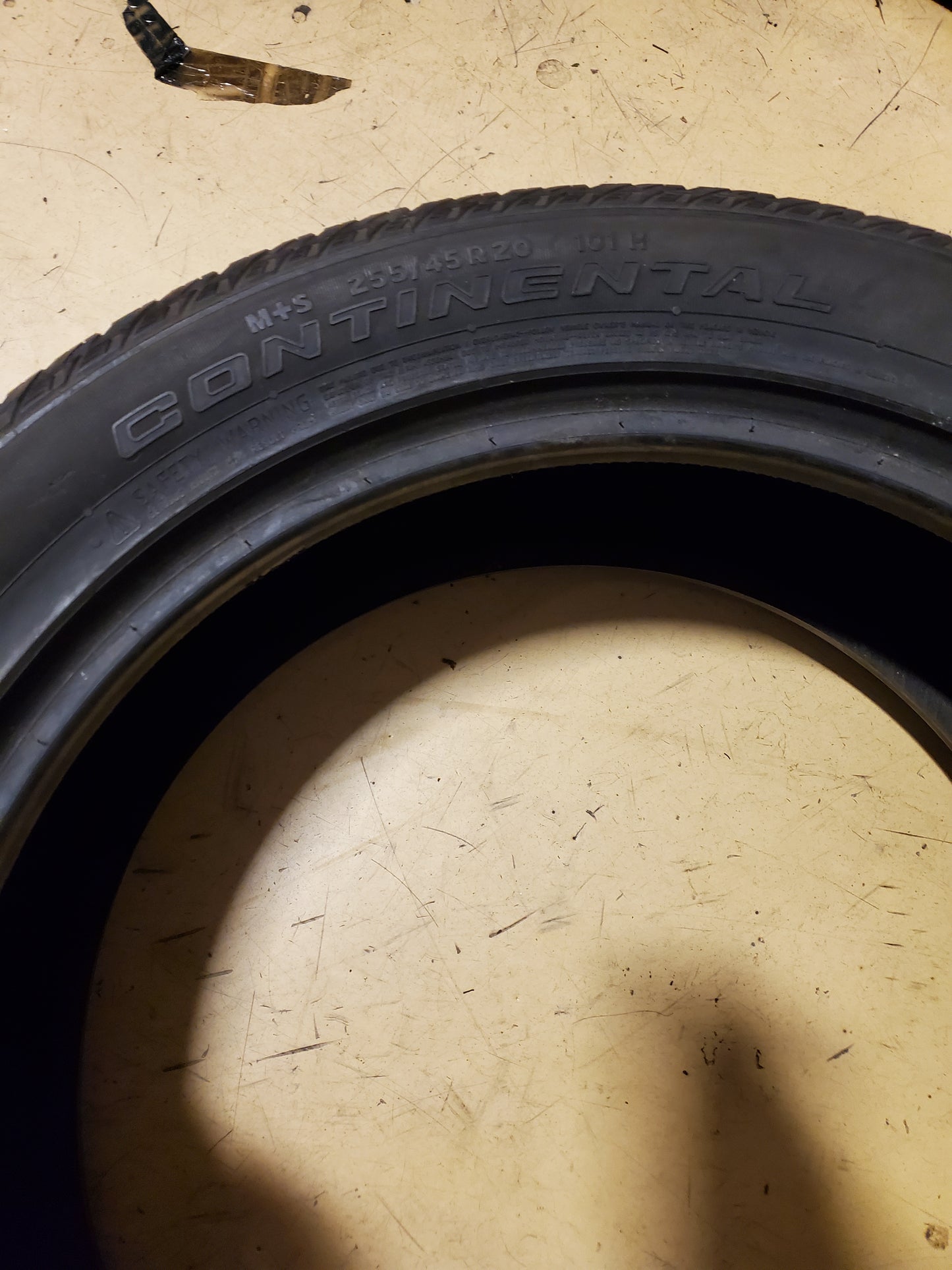 USED OS CONTINENTAL CROSS CONTACT LX SPORT AO P 255 45 20 101H TIRE 15498490000