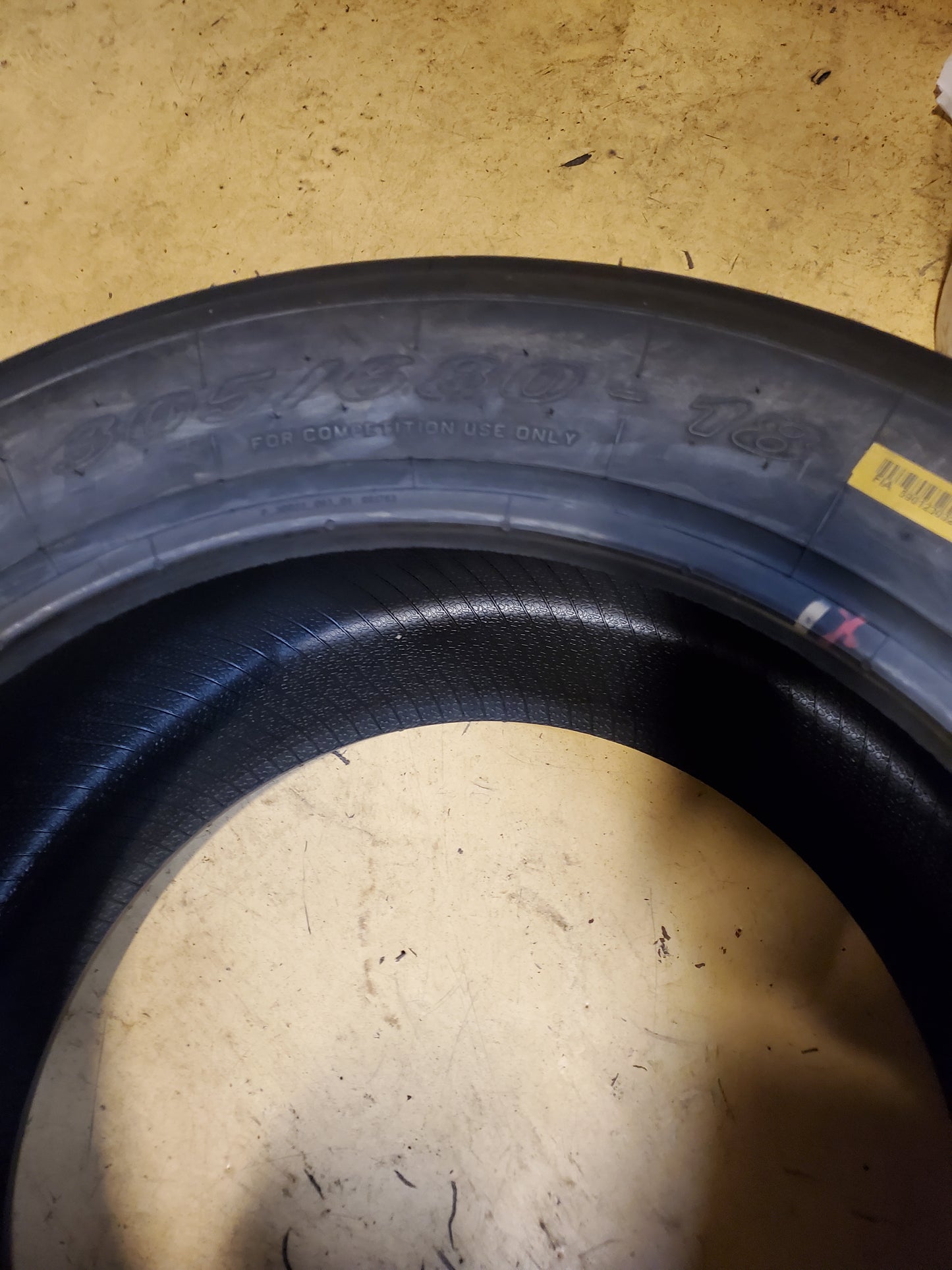PIRELLI P ZERO DHB BSW 305 680 18 DRAG TIRE 3800100
