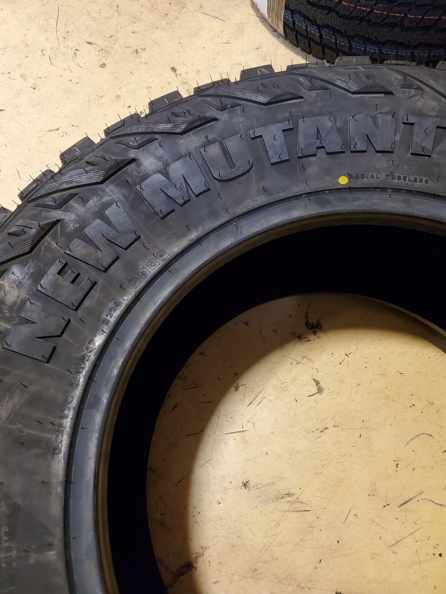 PREDATOR NEW MUTANT X-RT BSW LT 37 13.5 20 128Q 12PLY ALL TERRAIN TIRE PRXRT38