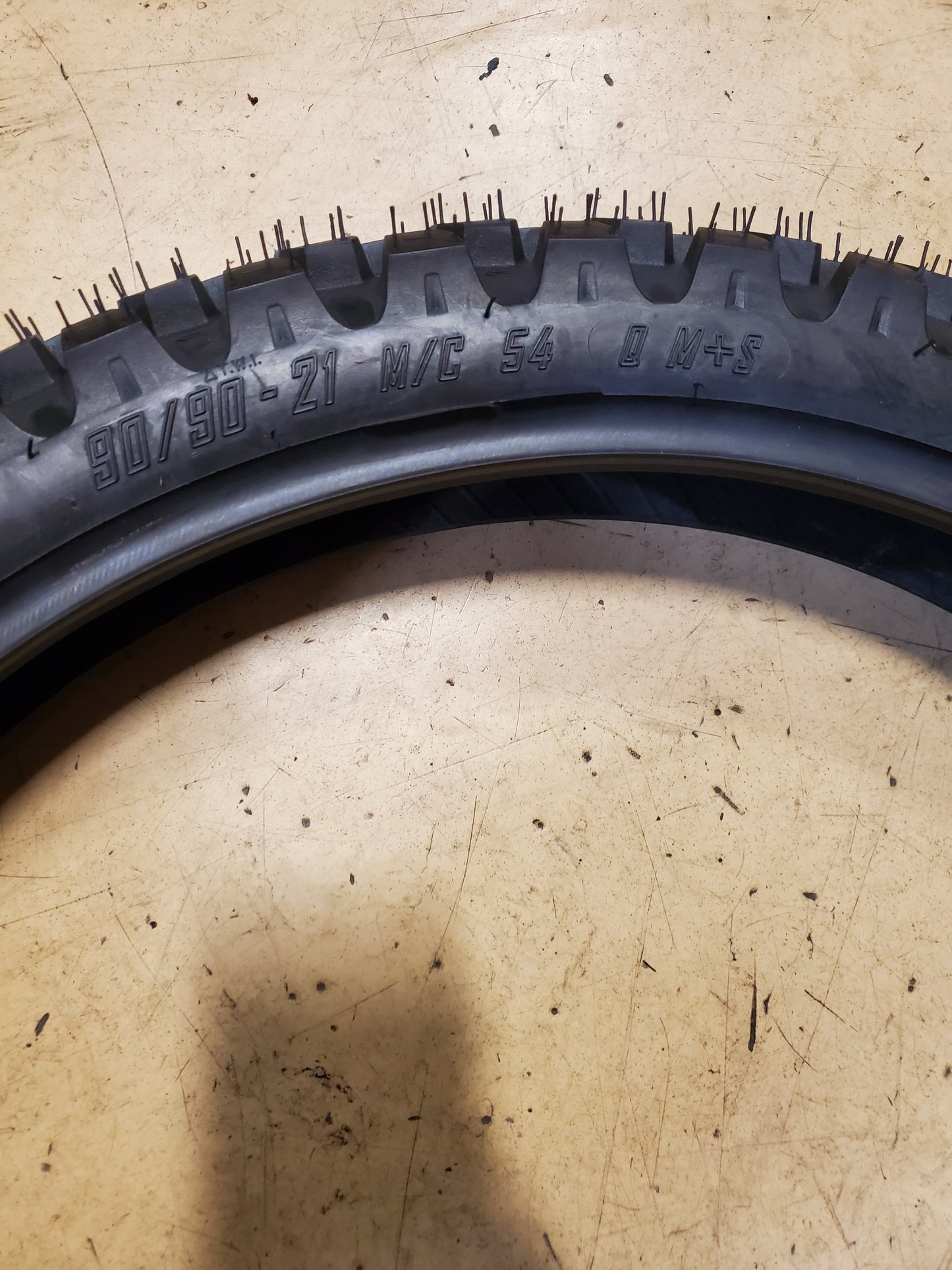 MOTOZ TRACTIONATOR DESERT H/T BSW 90 90 21 54Q FRONT DIRT BIKE TIRE 1544600008