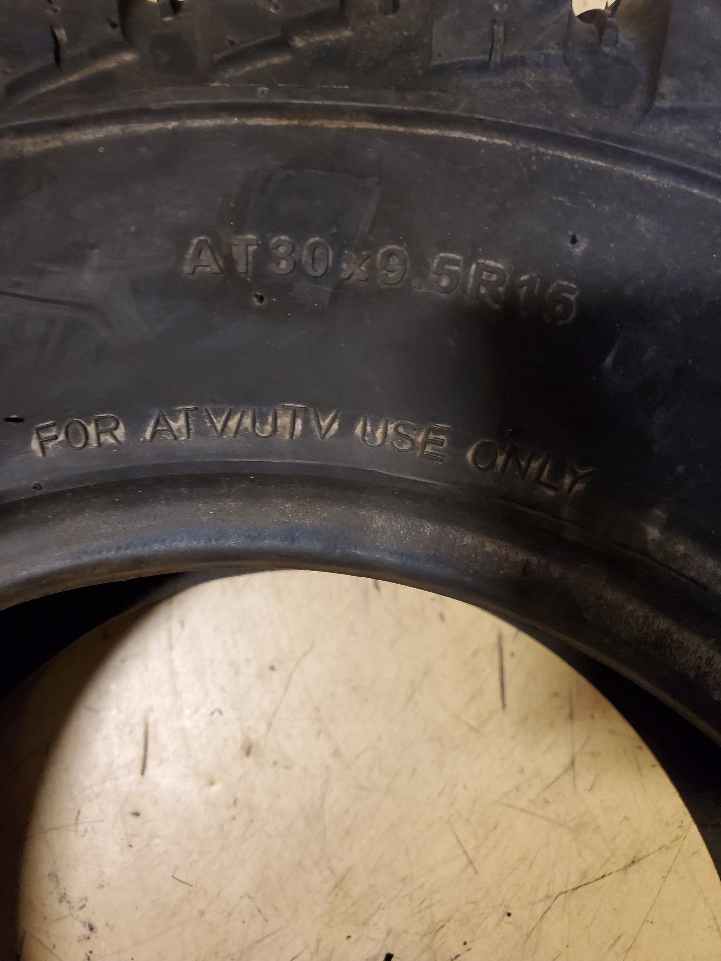 GBC MONGREL SQ BSW AT 30 9.5 15 10PLY ATV/UTV TIRE AM153095MGSQ