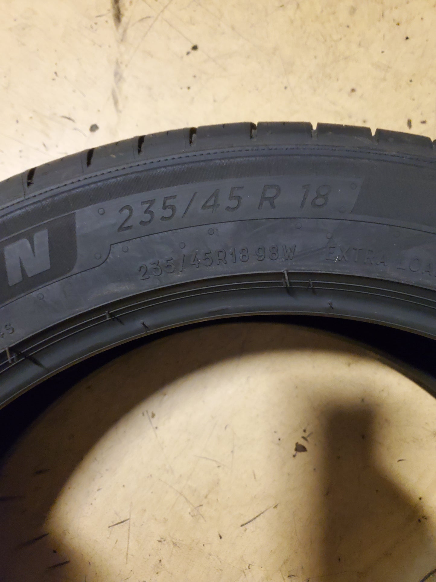 MICHELIN PRIMACY ALL SEASON T0 BSW P 235 45 18 98W TIRE 61506