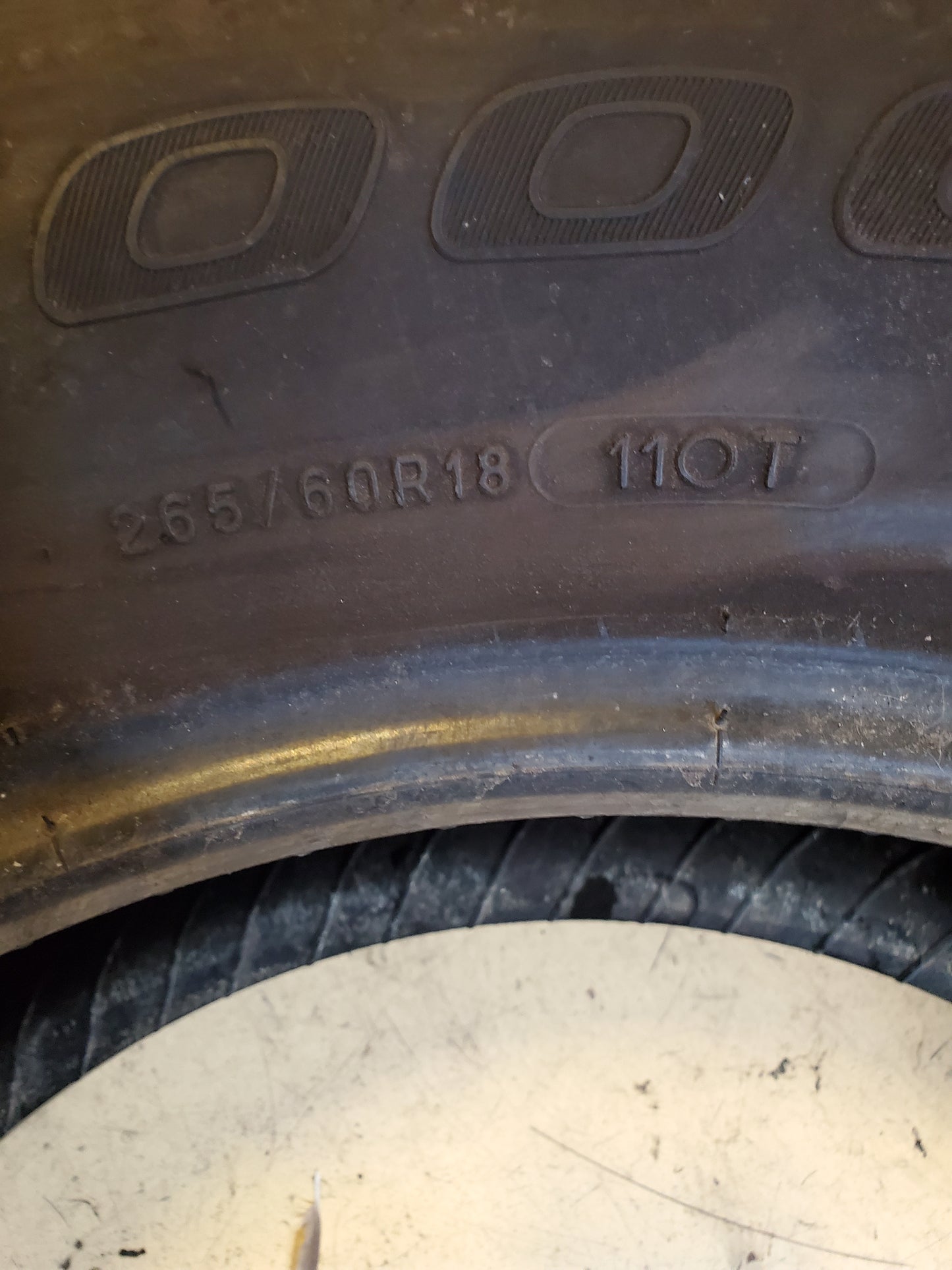 2 USED 9/32" BFGOODRICH ADVANTAGE T/A SPORT LT P 265 60 18 110T TIRE 80179