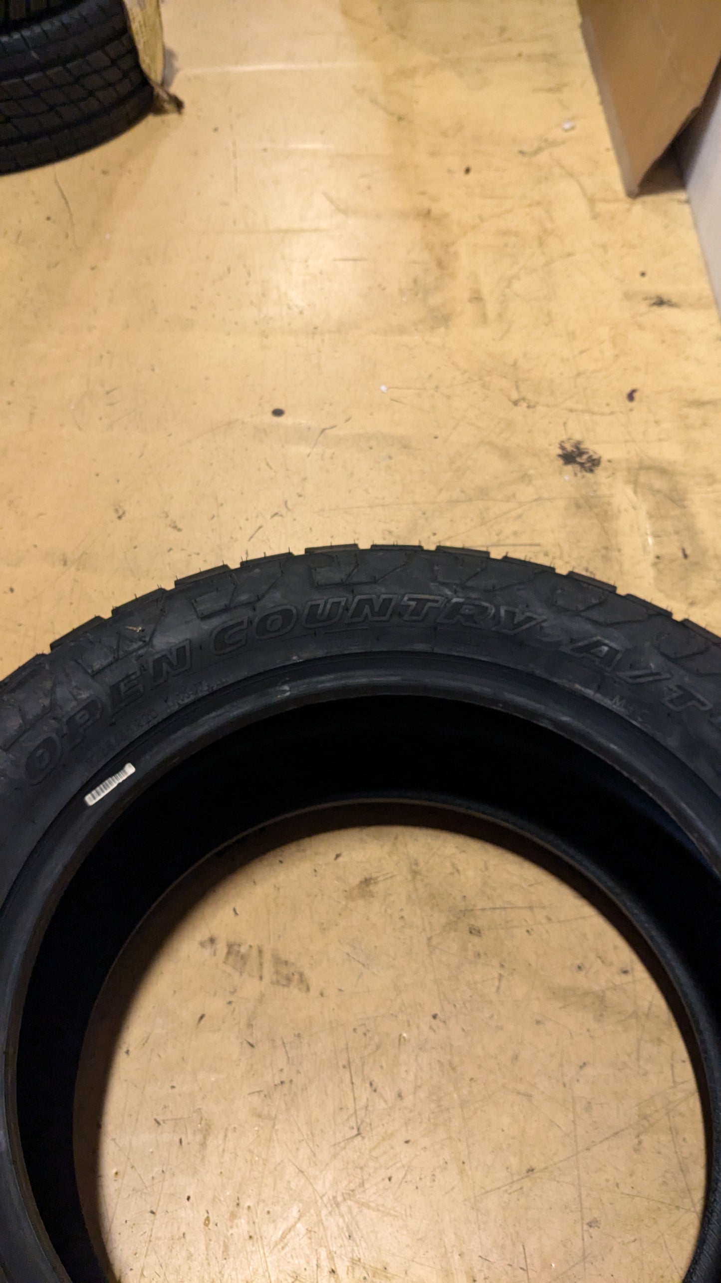 TOYO OPEN COUNTRY A/T 3 BSW P 285 55 20 114T ALL TERRAIN TIRE 356440