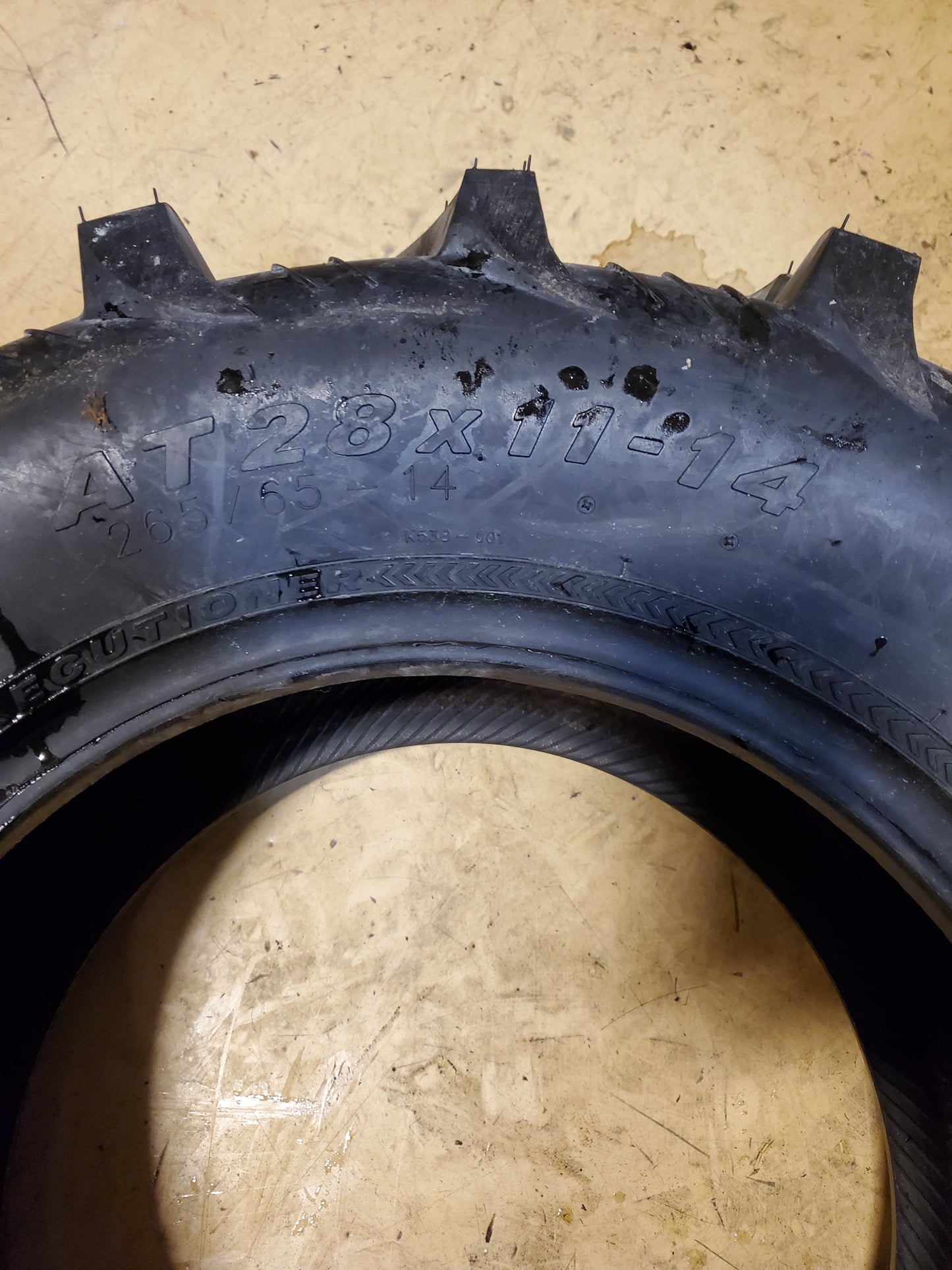 KENDA EXECUTIONER BSW P AT 28 11 14 6PLY ATV/UTV TIRE 085381467C1