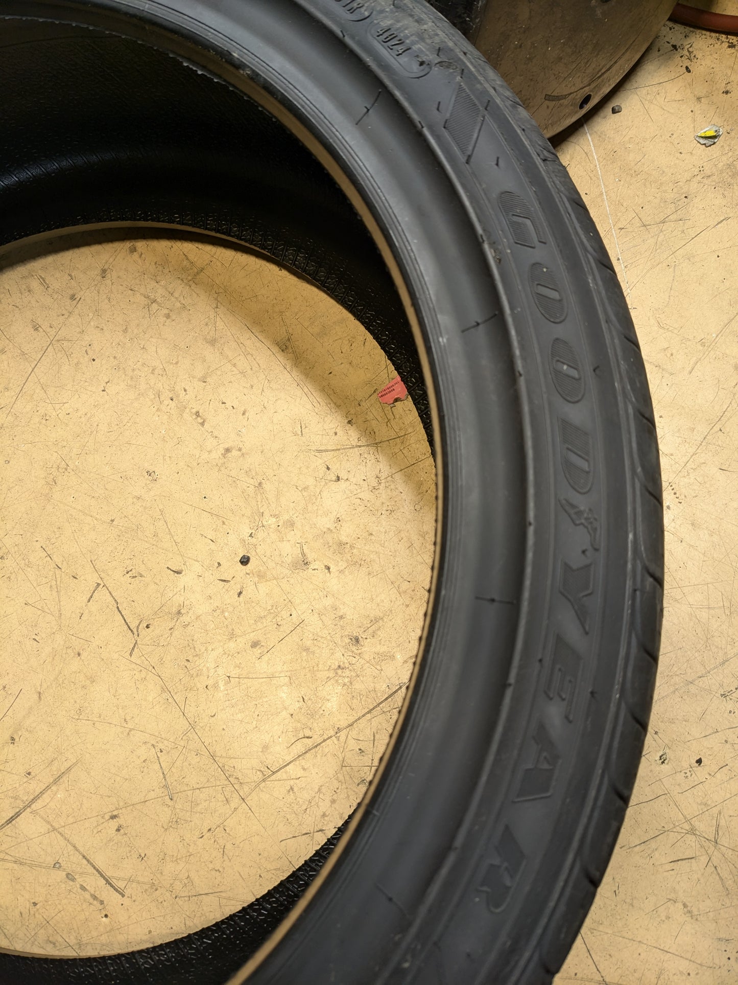 2 GOODYEAR EAGLE TOURING BSW P 235 40 19 96V ALL SEASON TIRE 102918387