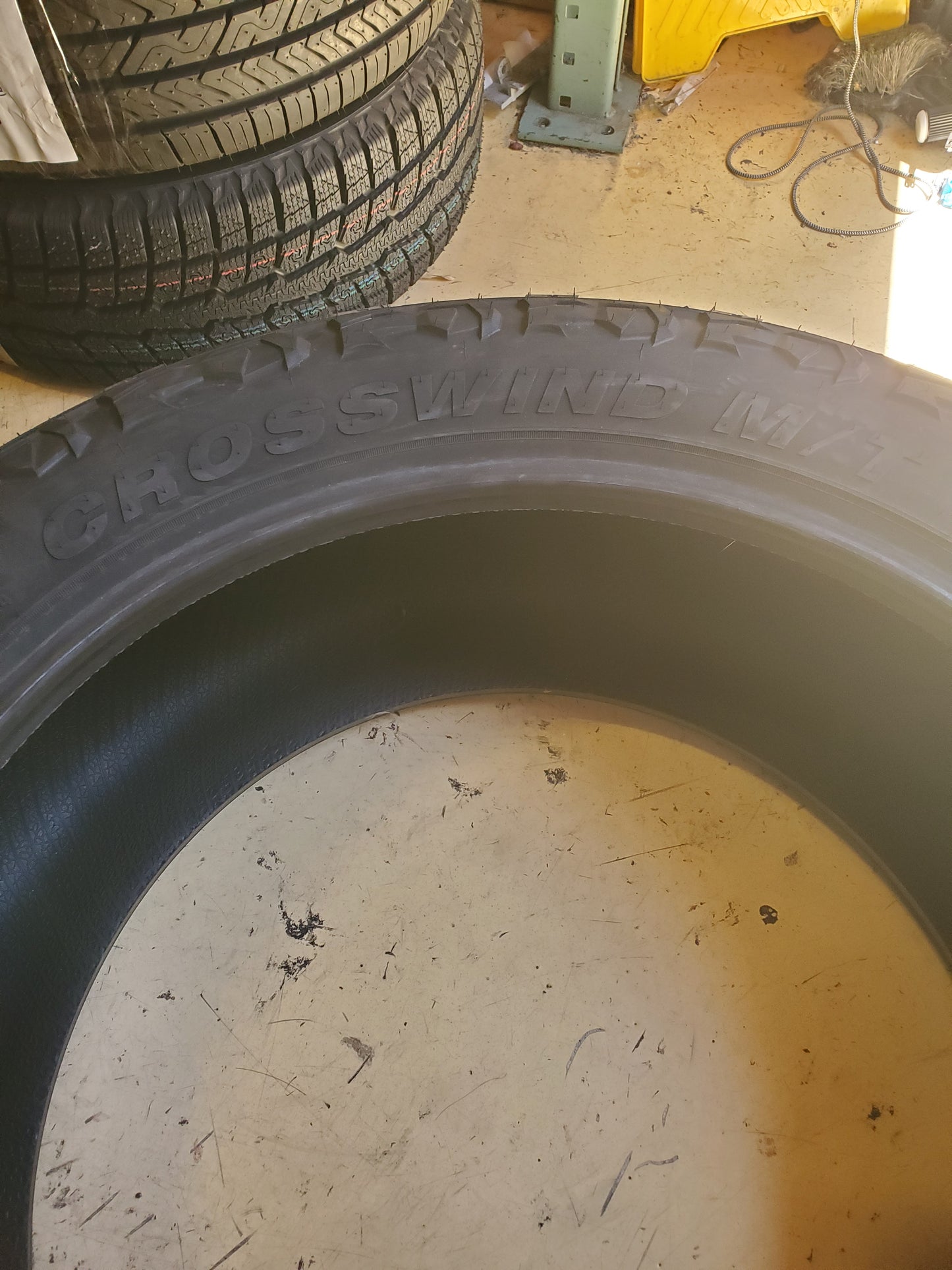 LINGLONG CROSSWIND M/T BSW LT 37 13.5 24 120Q 10PLY MUD TIRE 221022483