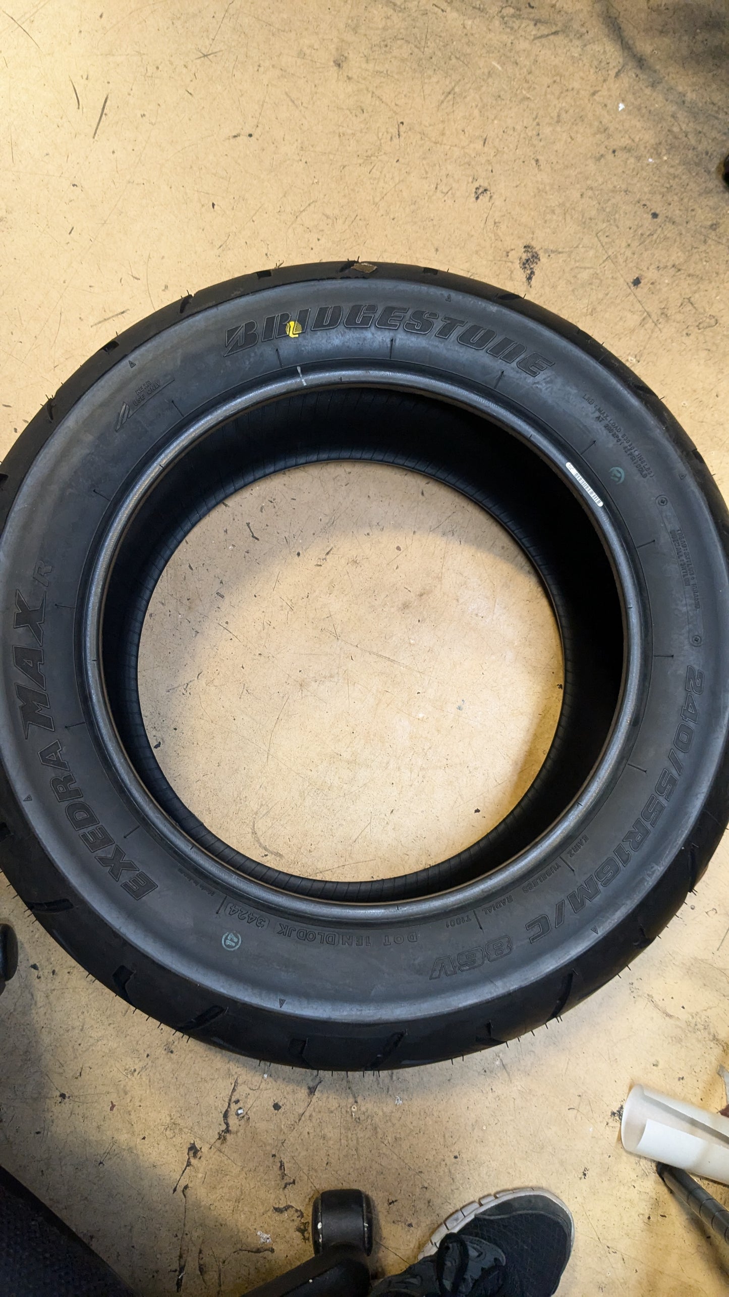 BRIDGESTONE EXEDRA MAX BSW P 240 55 16 86V REAR MOTORCYCLE TIRE 4710