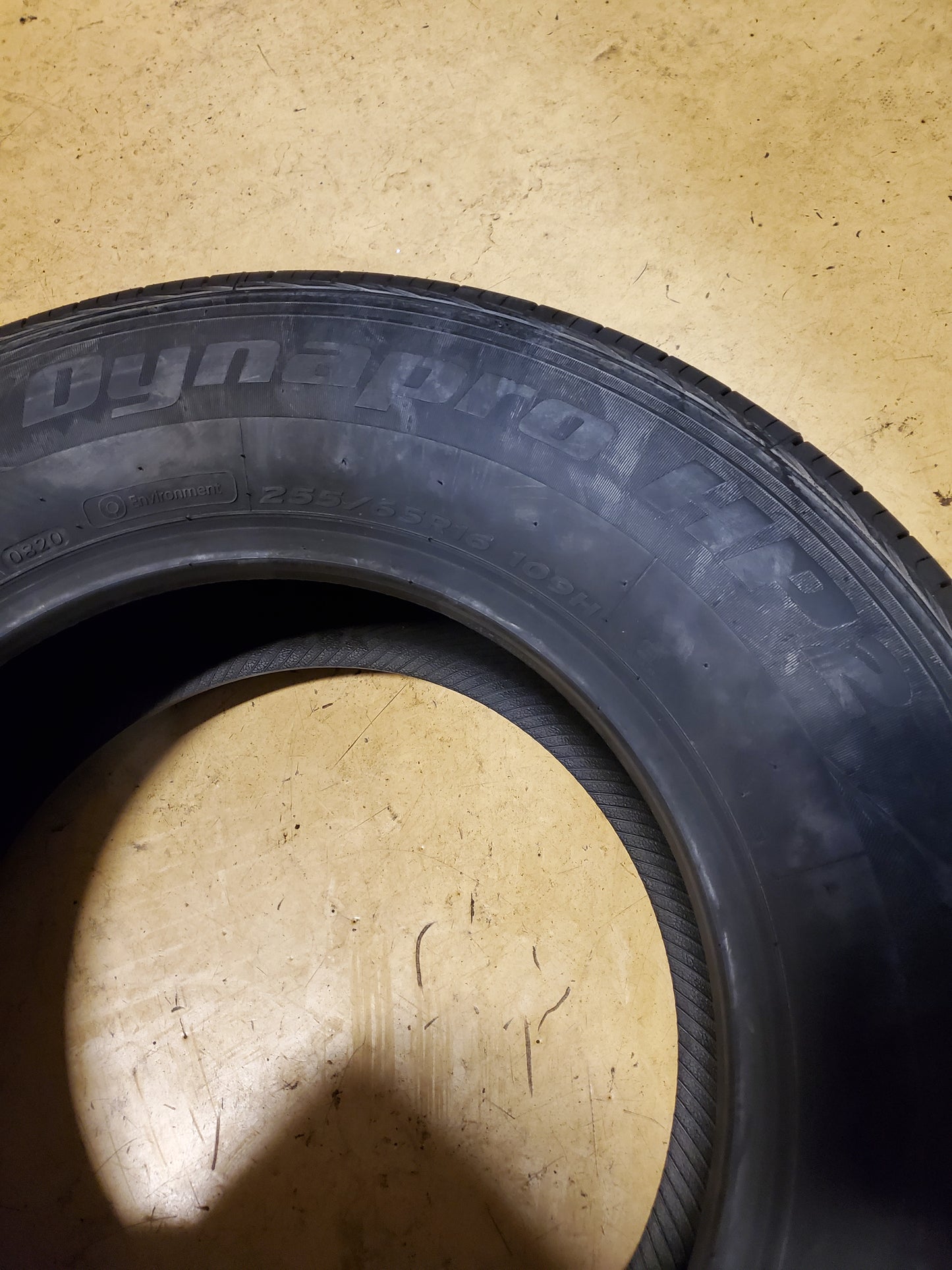 NOS HANKOOK DYNAPRO HP2 RA33 BSW P 255 65 16 109H ALL SEASON TIRE 1014138