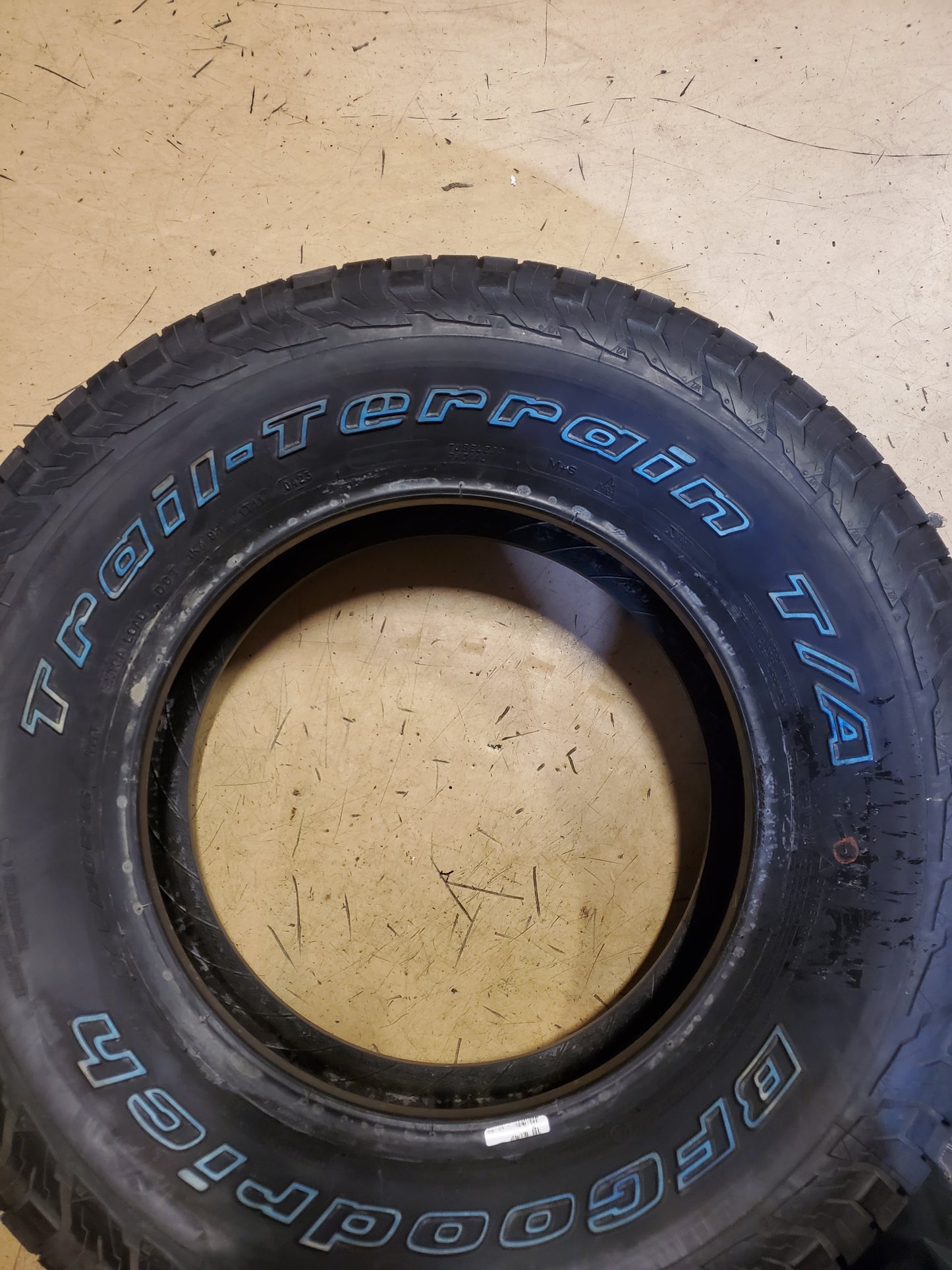 BFGOODRICH TRAIL-TERRAIN T/A OWL P 245 70 16 111T XL ALL TERRAIN TIRE 20333