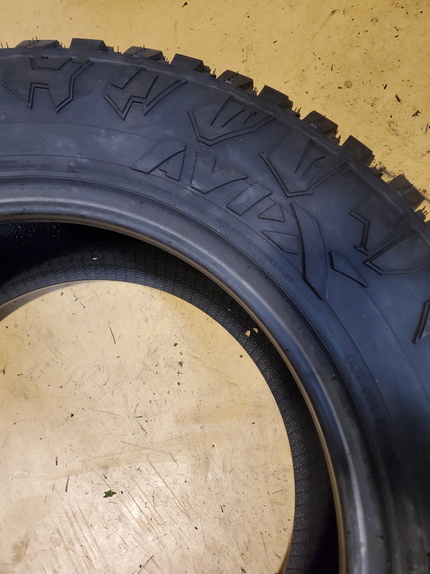 AVIX TRAILTEK R/T BSW LT 35 12.5 20 125Q 12PLY RUGGED TERRAIN TIRE AVX2016001N