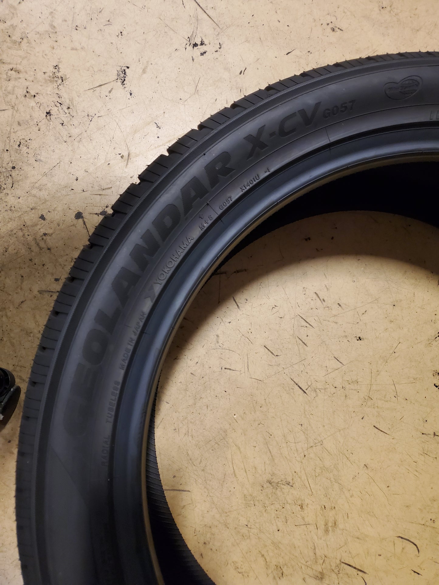 YOKOHAMA GEOLANDAR X-CV G057 BSW P 255 45 22 107W XL ALL SEASON TIRE 110157042