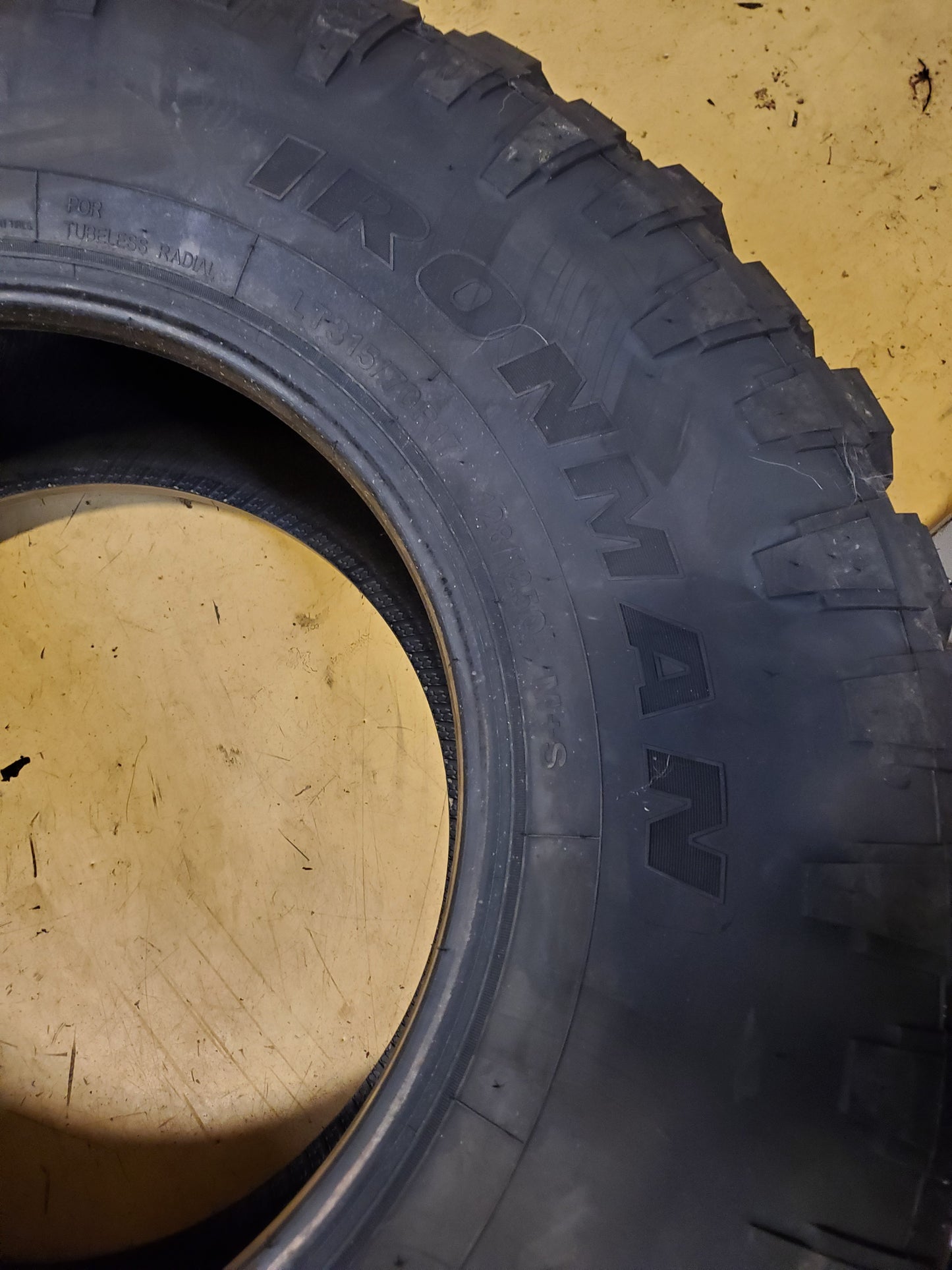 IRONMAN ALL COUNTRY M/T BSW LT 315 70 17 128/125Q 12PLY MUD TIRE 98369