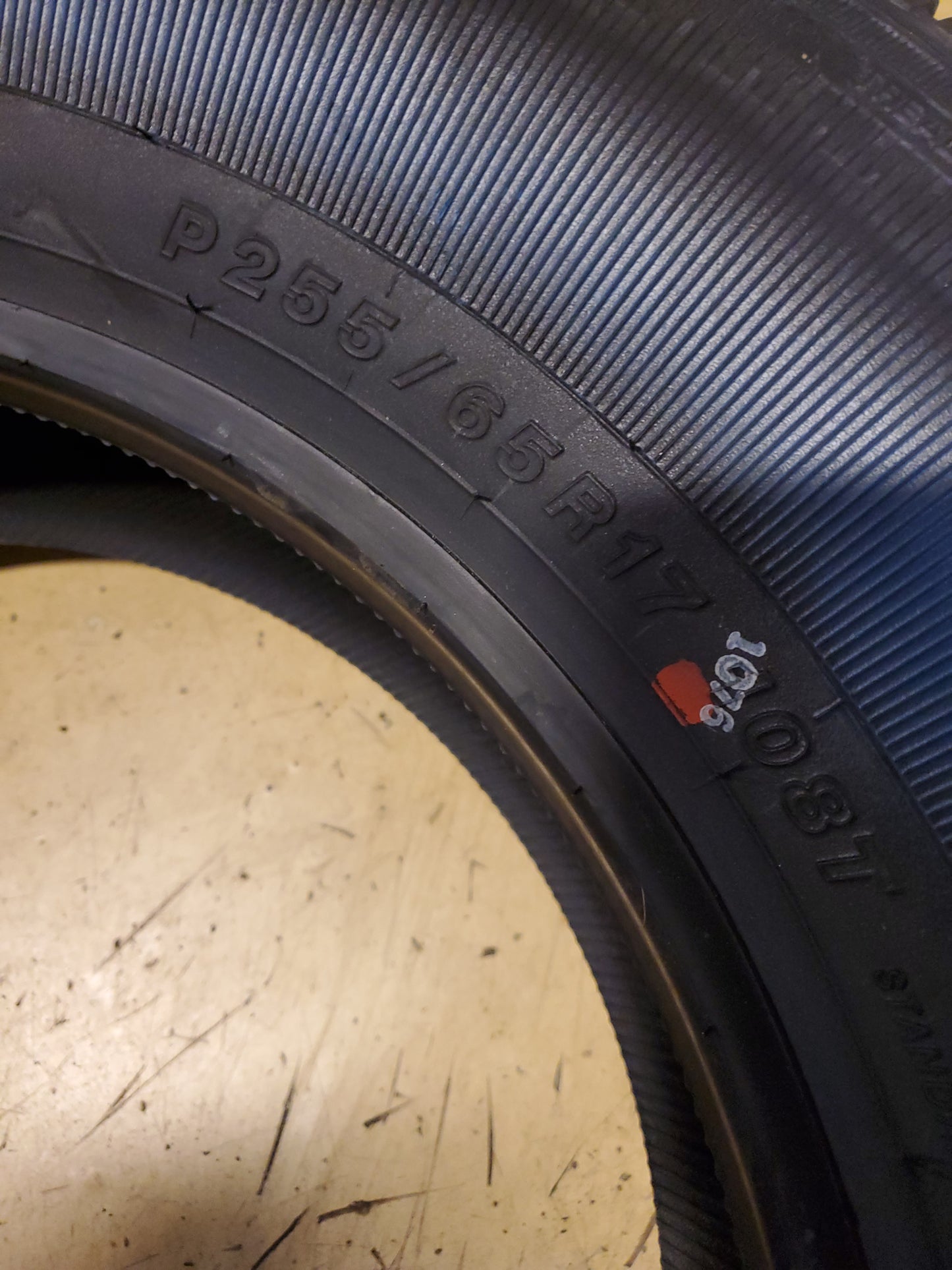 YOKOHAMA GEOLANDAR H/T G056 OWL P 255 65 17 108T HIGHWAY TIRE 110105613
