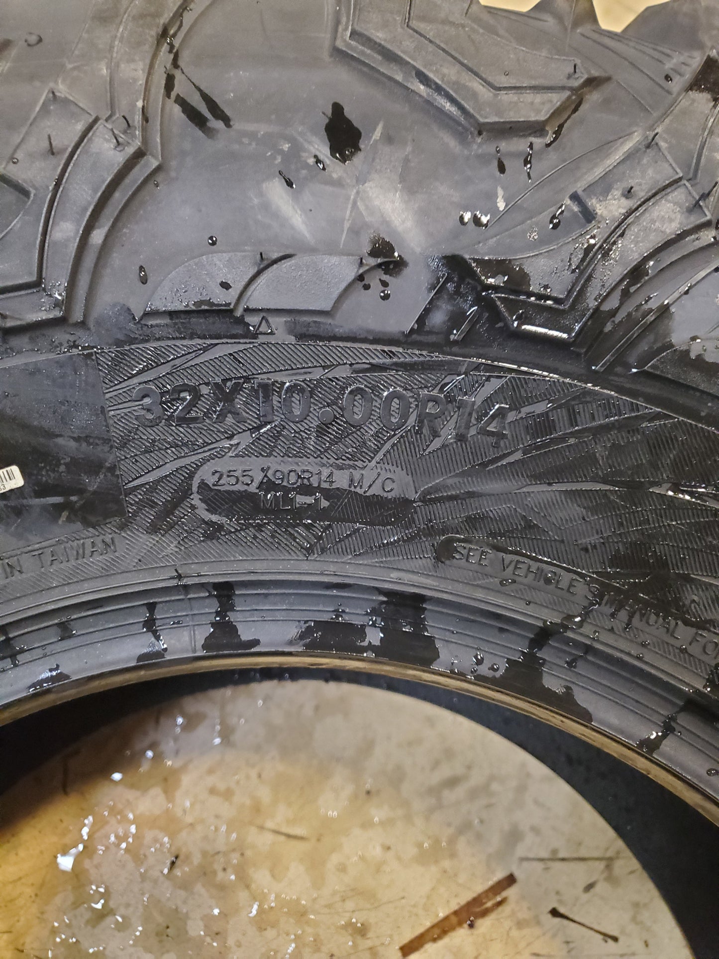 MAXXIS ML1 CARNIVORE BSW 32 10 14 8PLY ATV/UTV TIRE TM00155400
