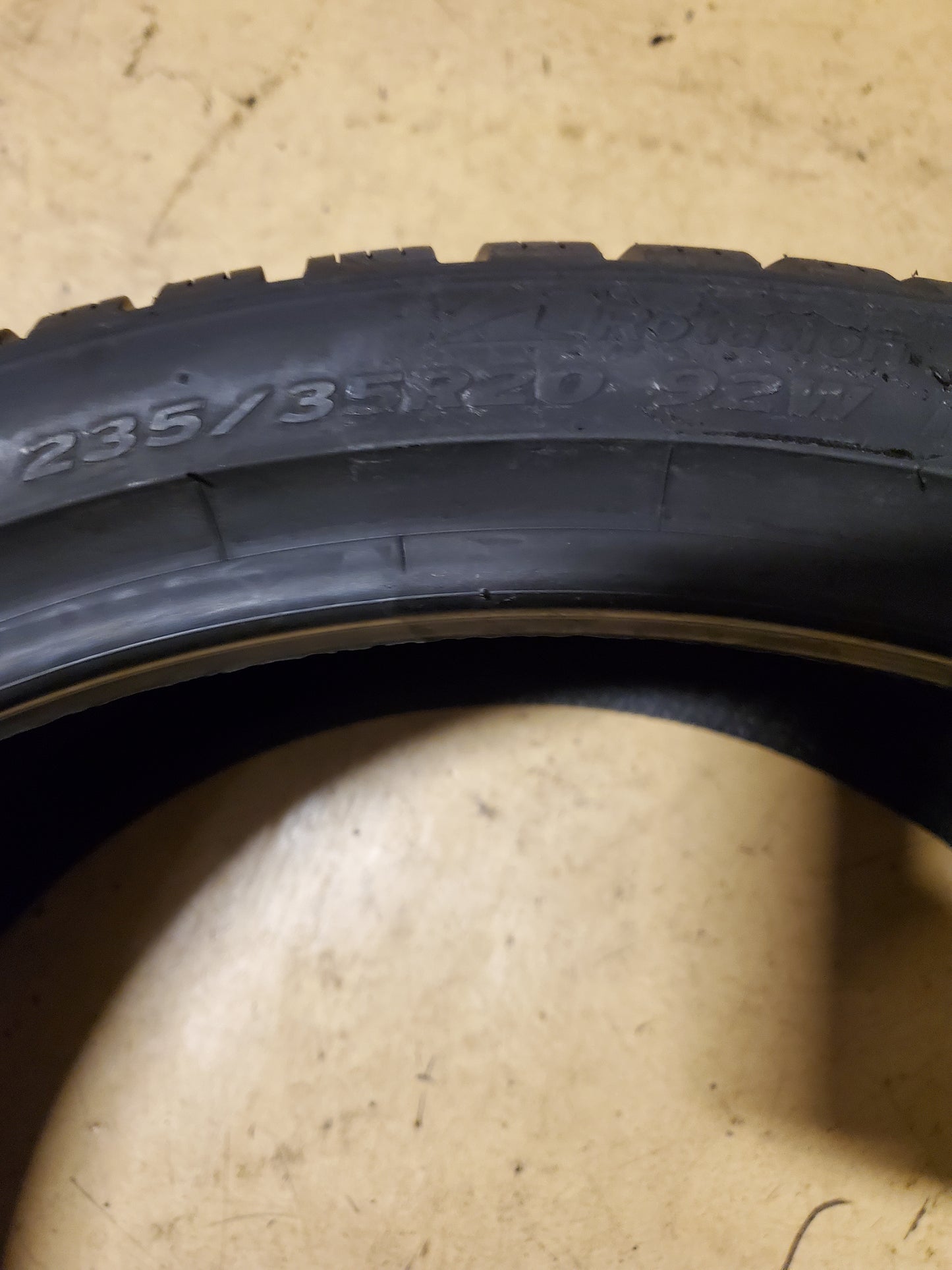 HANKOOK WINTER ICEPT EVO3 BSW P 235 35 20 92W XL WINTER TIRE 1026357