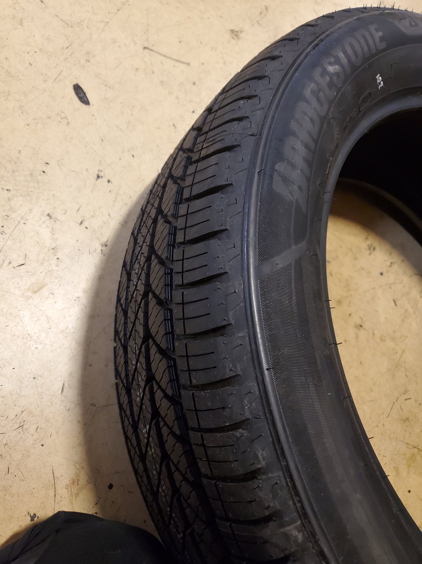 BRIDGESTONE ALENZA A/S ULTRA BSW P 265 50 20 107V SL ALL SEASON TIRE 004892