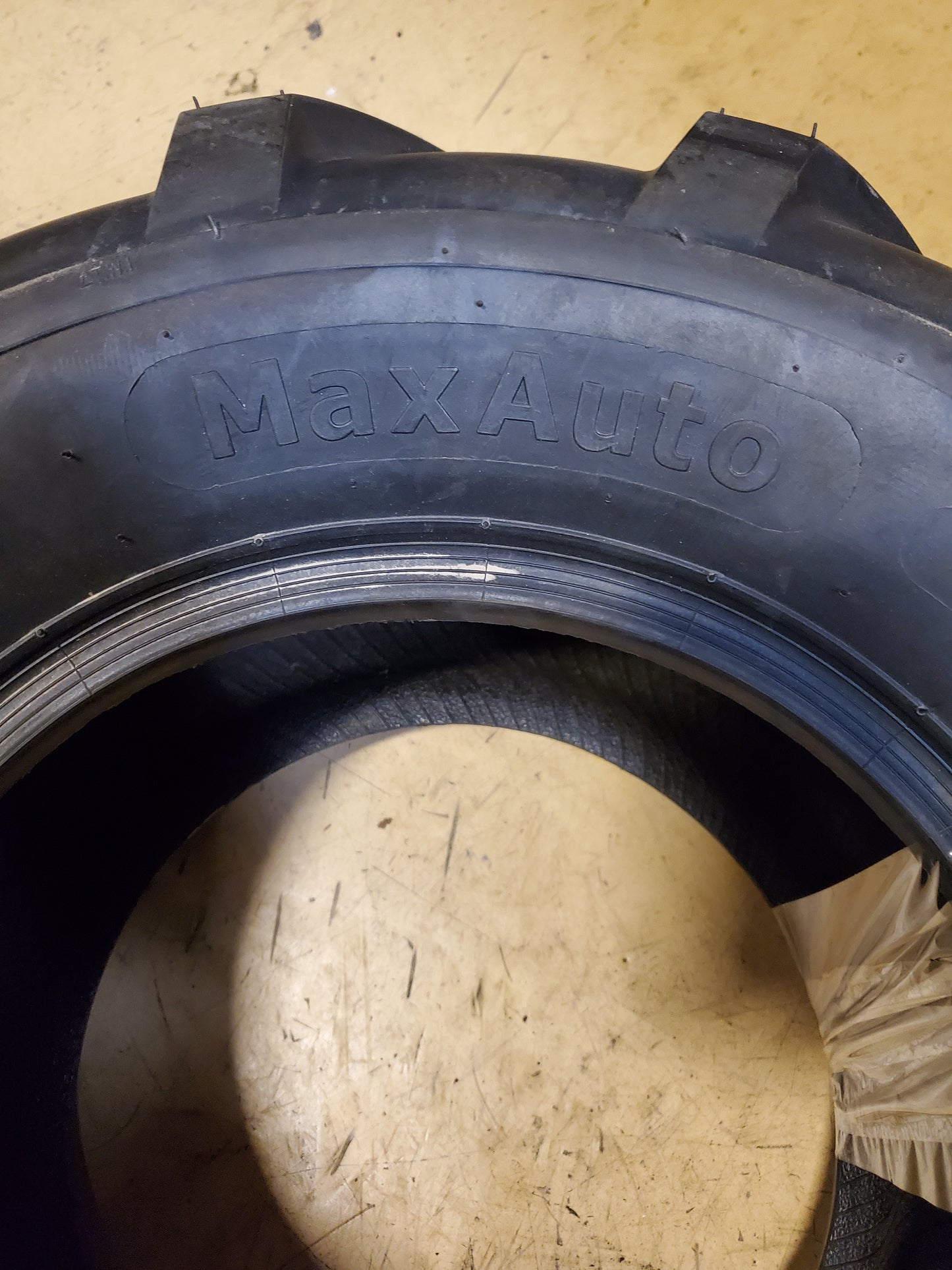 MAXAUTO BSW 24 12 12 6PLY TRACTOR TIRE GVLW0601294354