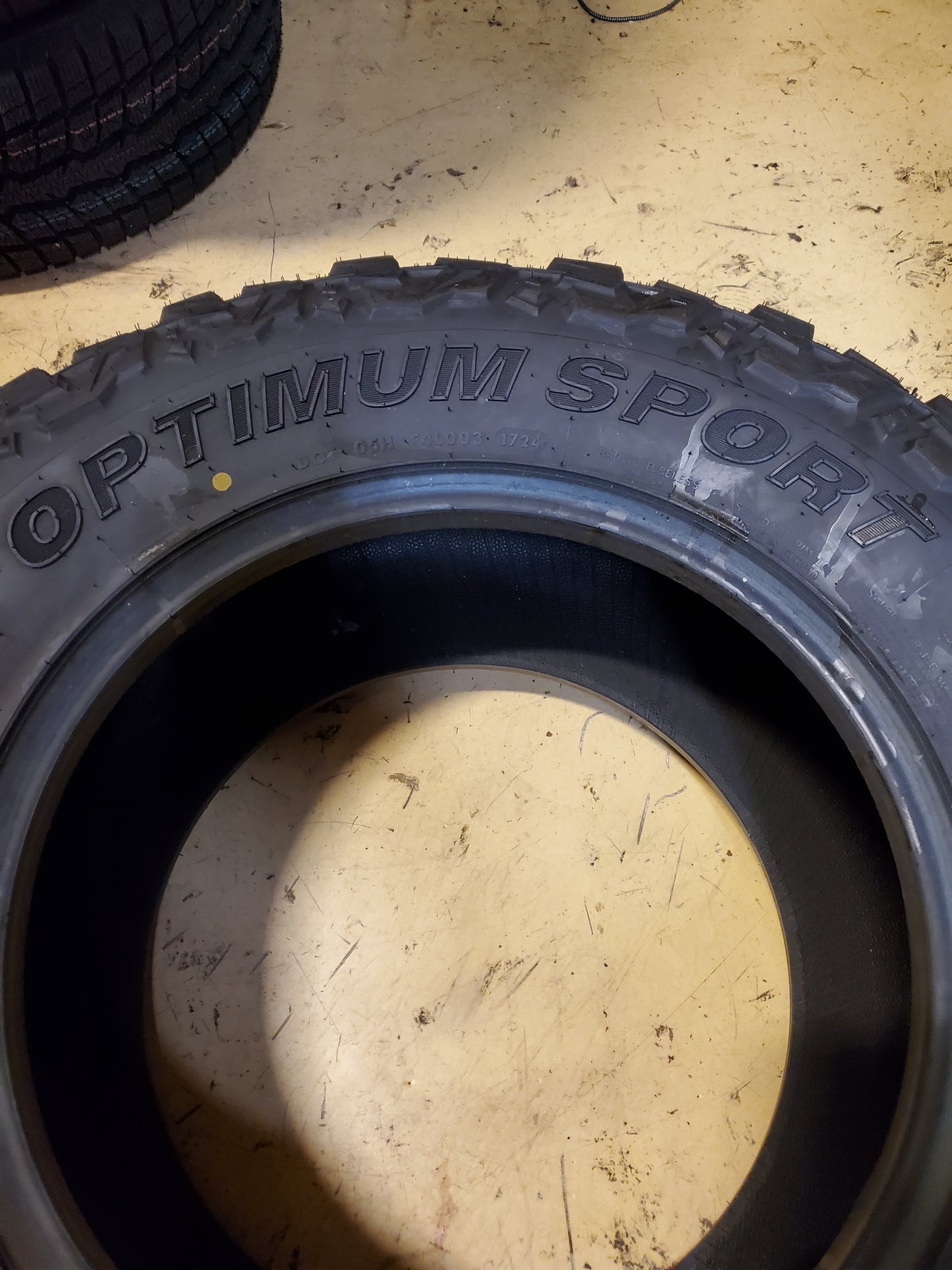 GREEN MAX OPTIMUM SPORT M/T BSW LT 33 12.5 17 120Q 10PLY MUD TIRE 221028571