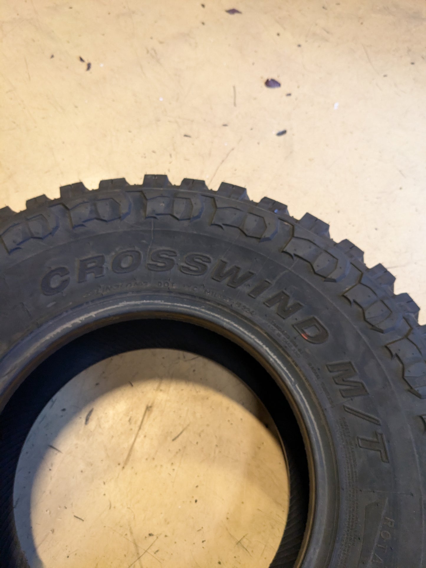 (KSL ONLY) LING LONG CROSSWIND M/T BSW LT 285 75 16 126Q LRE 10PLY MUD TERRAIN TIRE 221007162