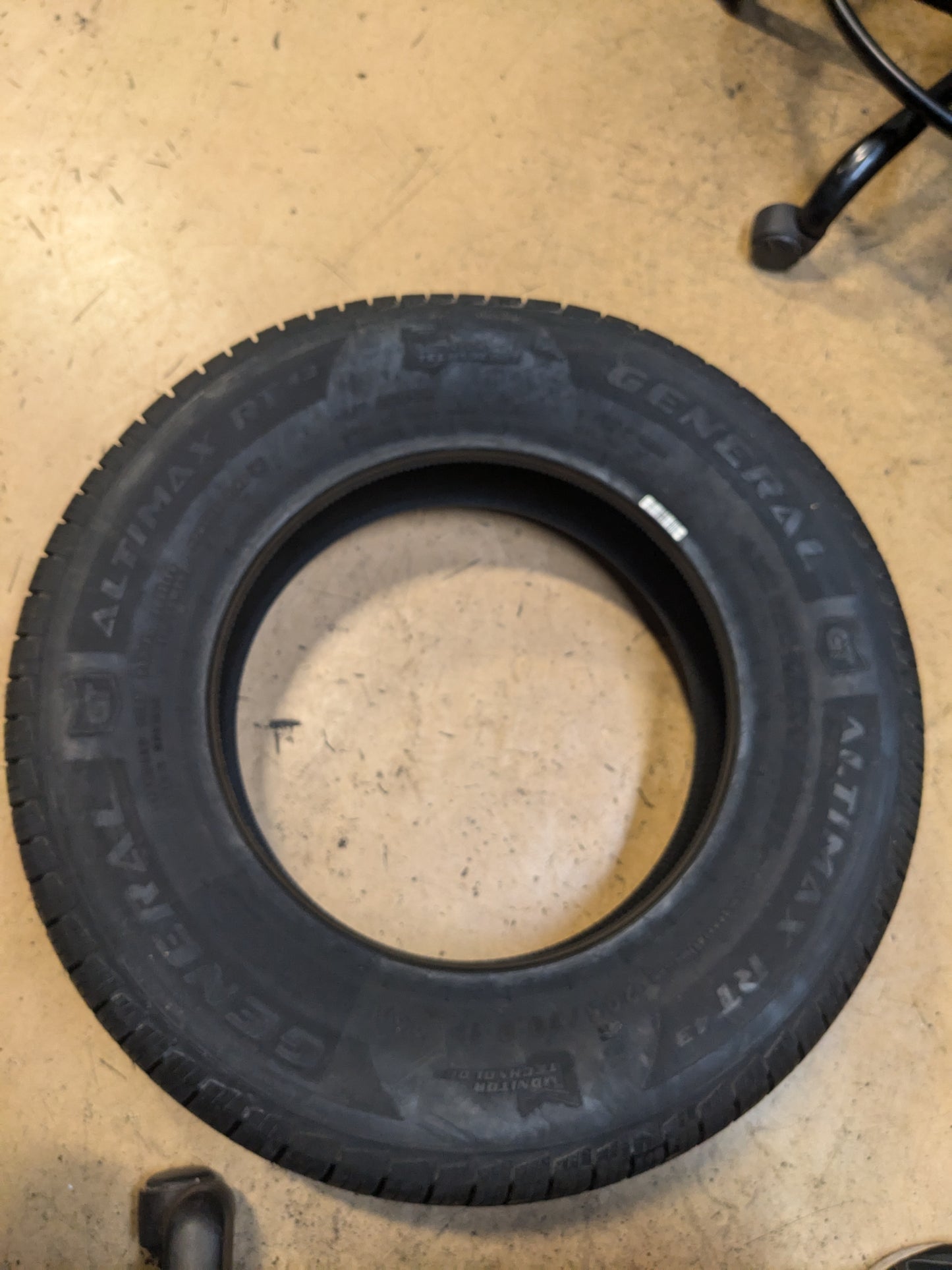 NOS GENERAL ALTIMAX RT43 BSW P 205 70 15 96T ALL SEASON TIRE 15494970000