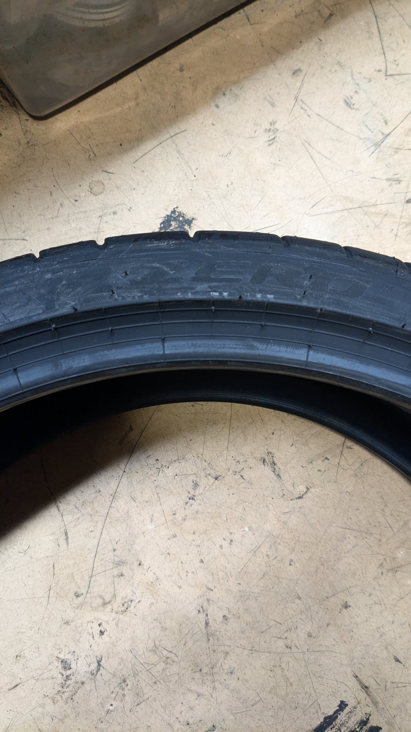 PIRELLI P ZERO PZ4 ALPIN FOAM BSW P 245 35 21 96Y XL HIGHWAY TERRAIN 4079400