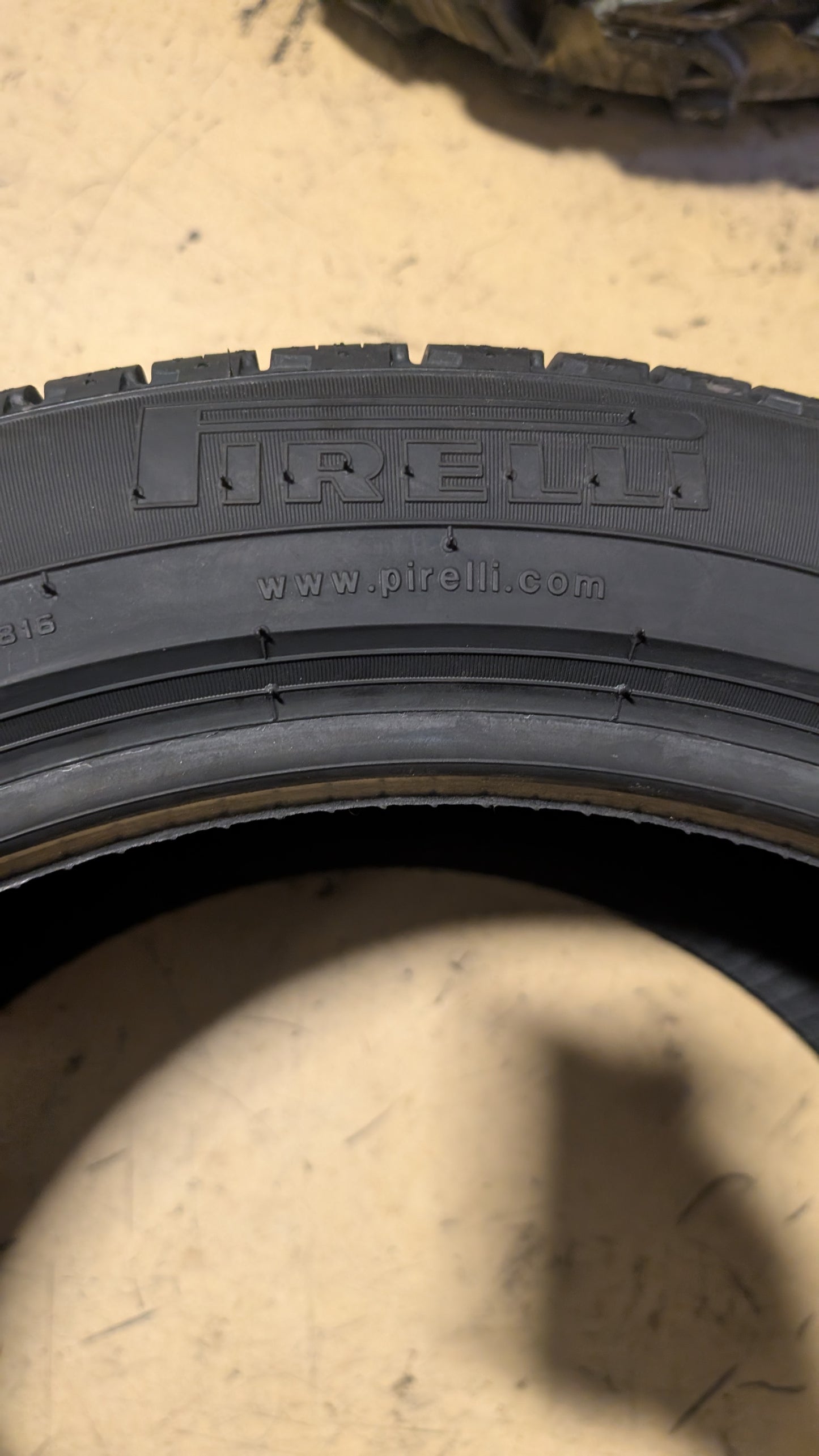 PIRELLI SCORPION VERDE ALL SEASON BSW P 295 40 20 106V TIRE 2204700