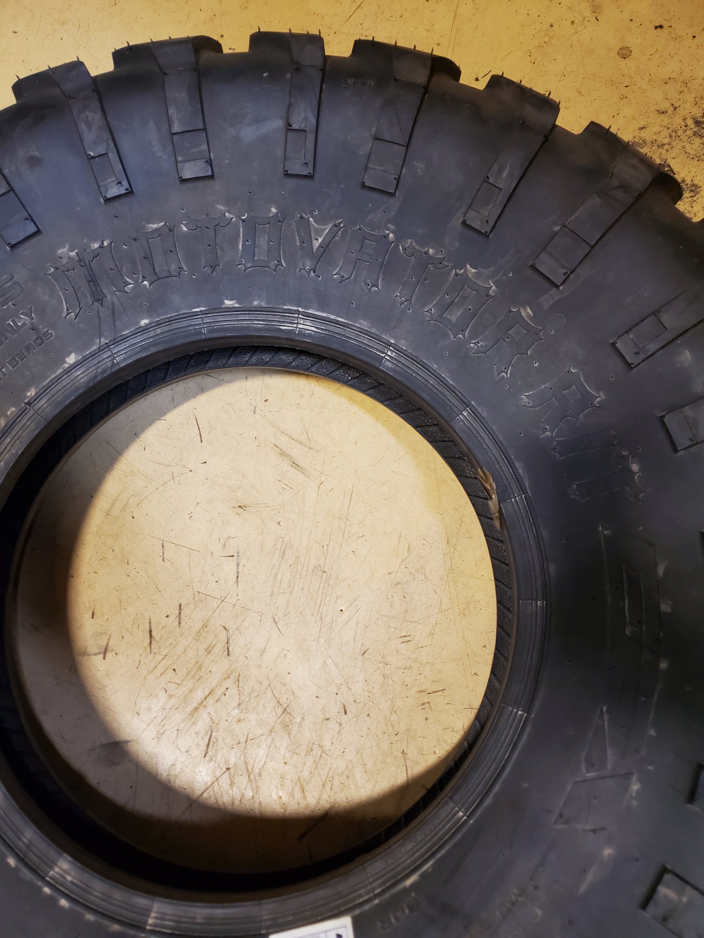 EFX MOTOVATOR R/T BSW 33 9.5 15 8PLY ATV/UTV TIRE MVR339515