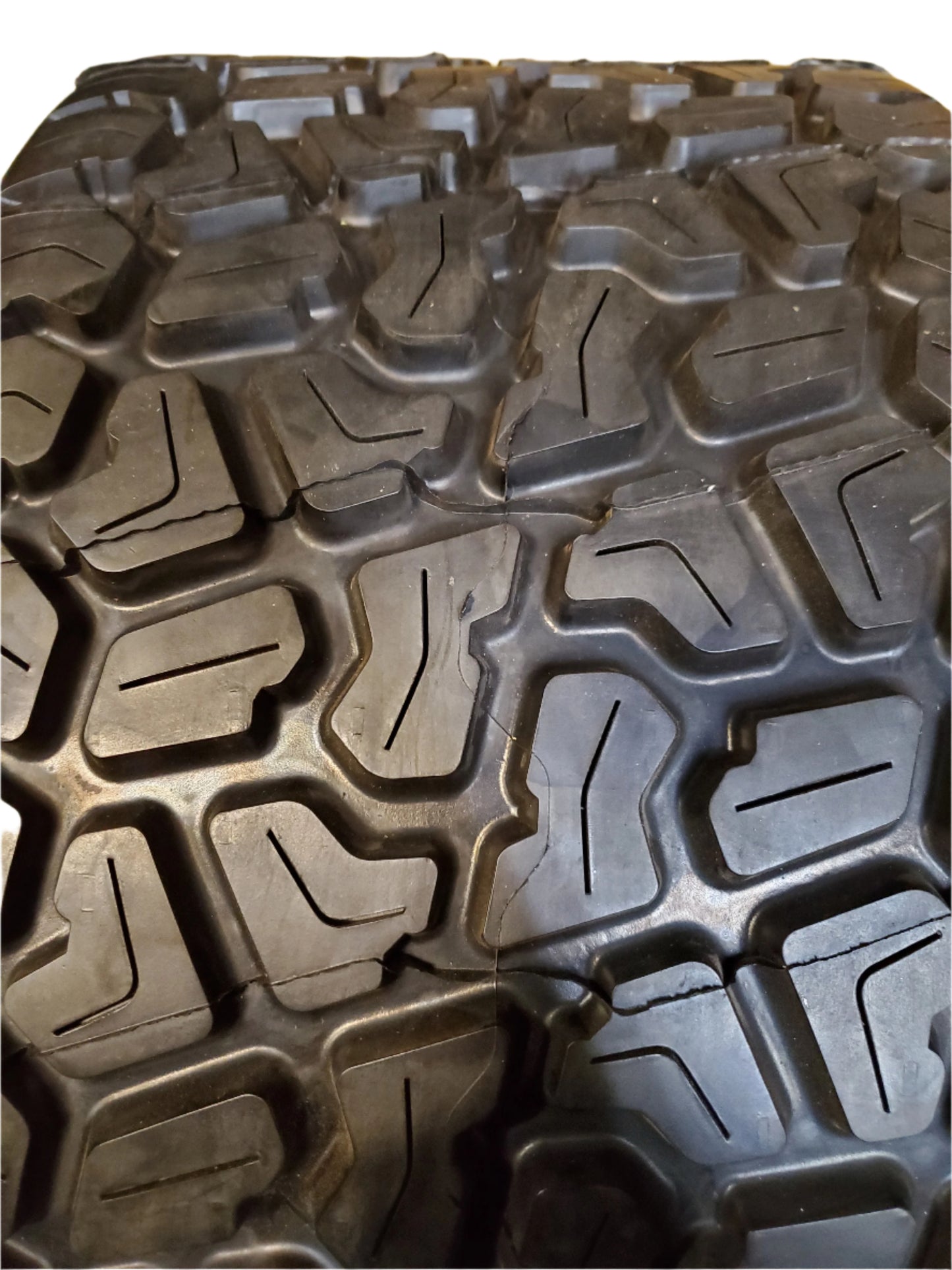 MICHELIN X TWEEL TURF BSW 24 12 12 4-4 GOLF TIRE 50357