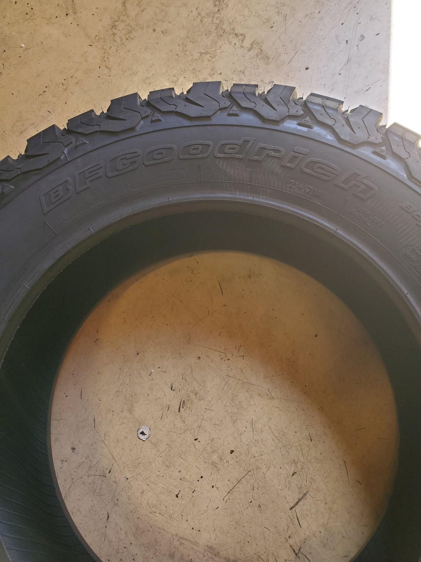 BFGOODRICH ALL-TERRAIN T/A KO2 LT 275 60 20 119/116S 8PLY TIRE 64811