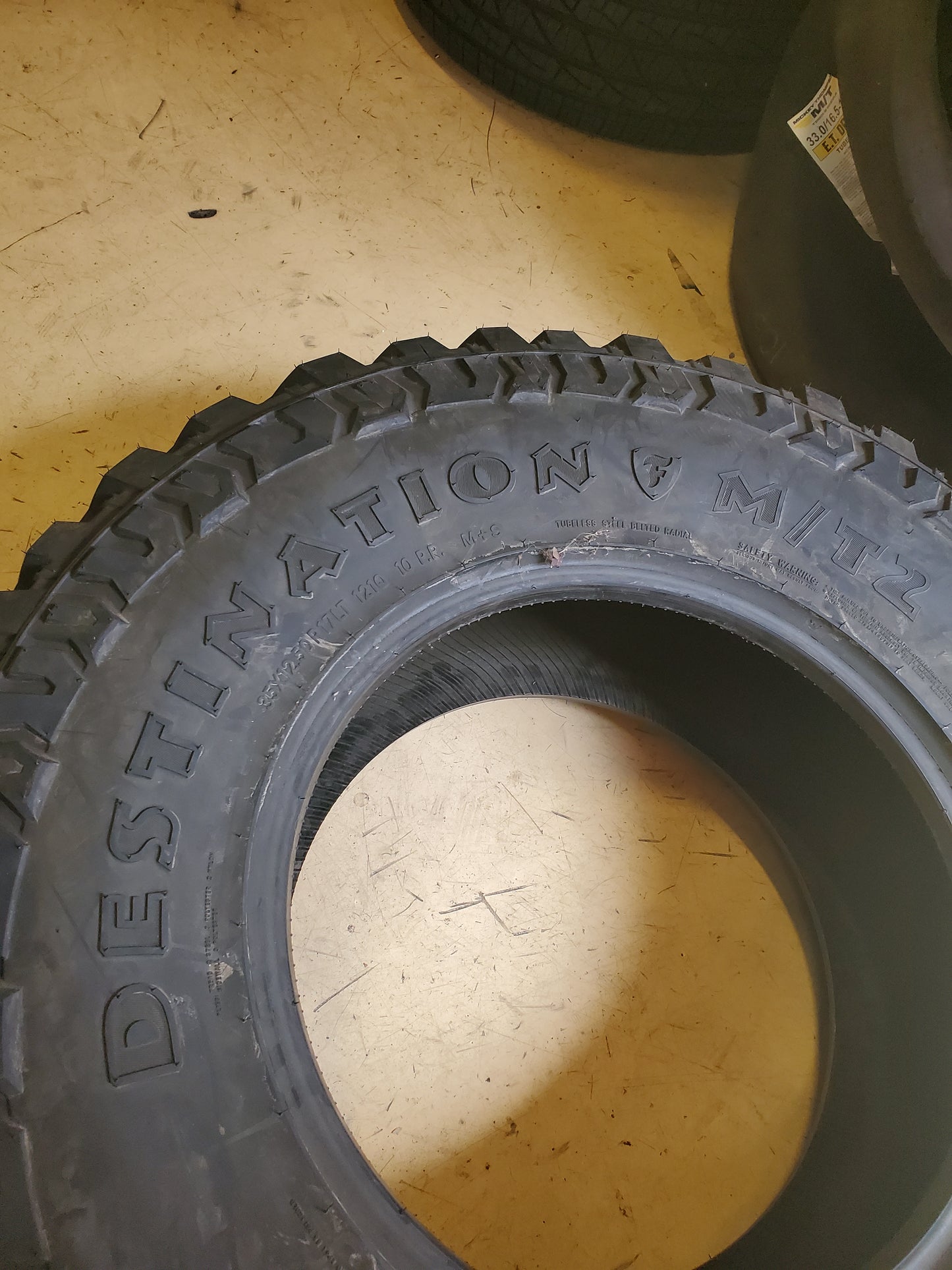 FIRESTONE DESTINATION M/T2 BSW LT 35 12.5 17 121Q 10PLY MUD TIRE TIRE 003810