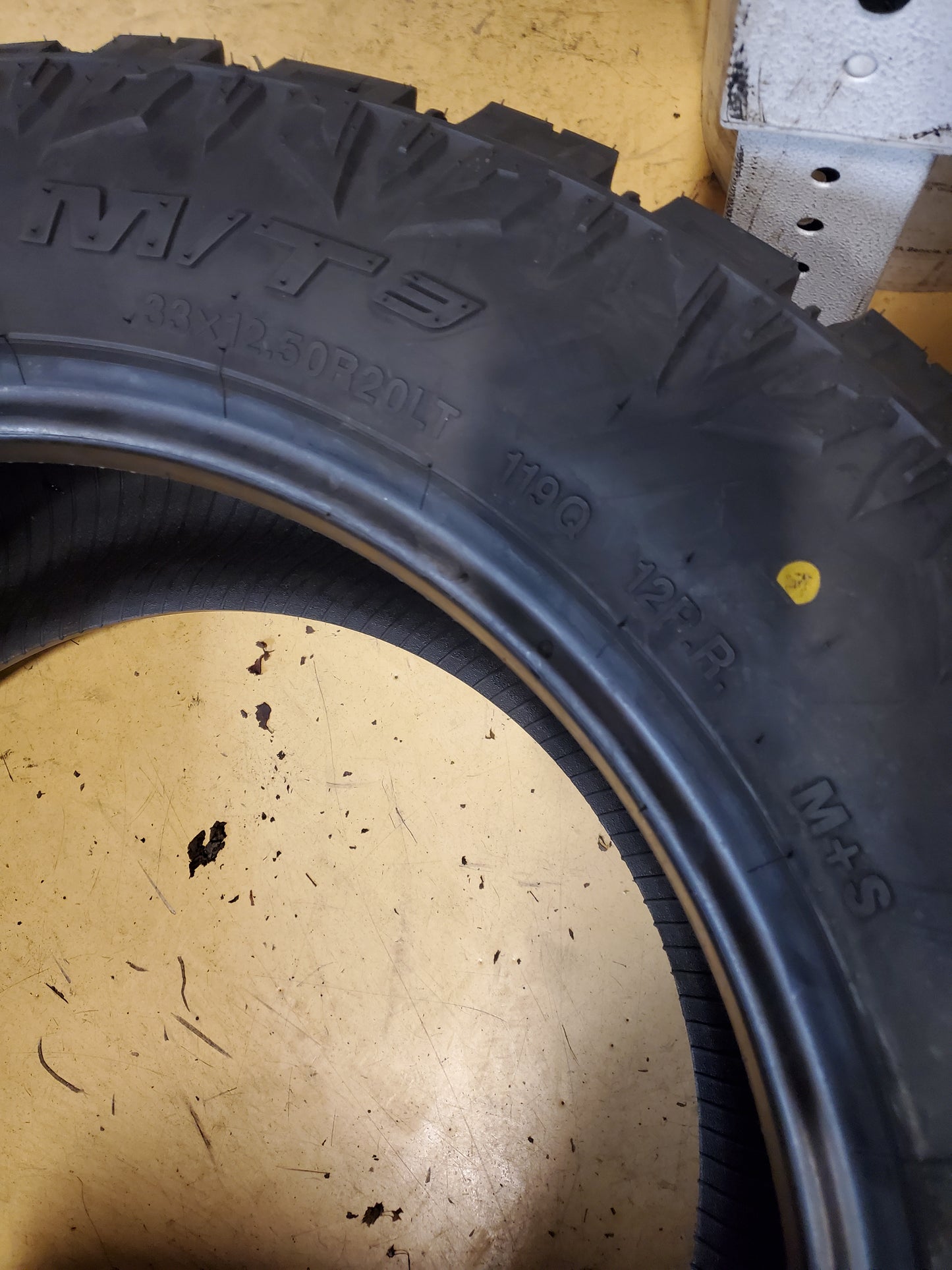 RBP REPULSOR M/T 3 BSW LT 33 12.5 20 119Q 12PLY MUD TIRE RBPSTMT320010