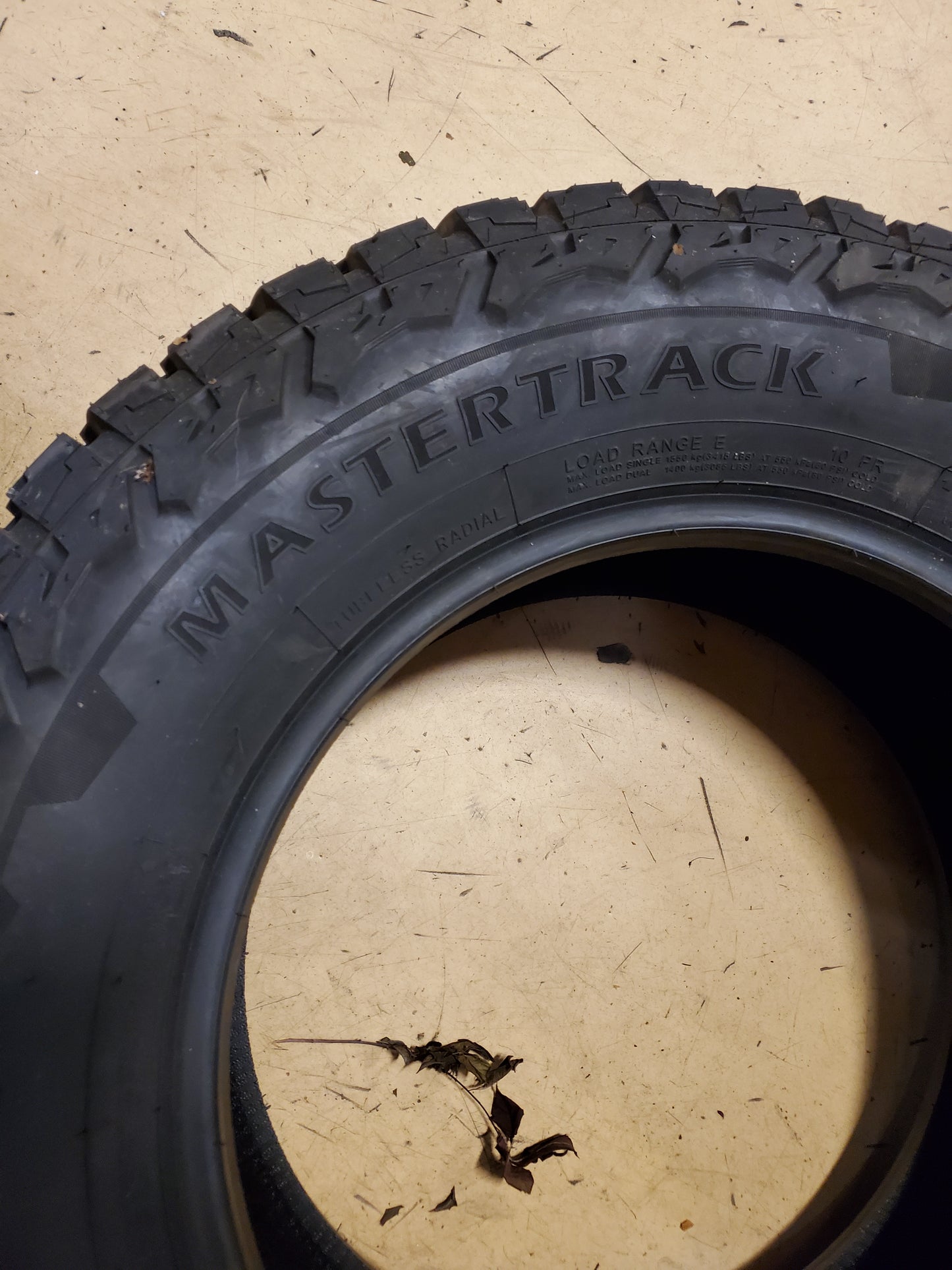 MASTERTRACK BADLANDS AT LT 275 65 18 123/120S 10PLY ALL TERRAIN TIRE MASTAT025
