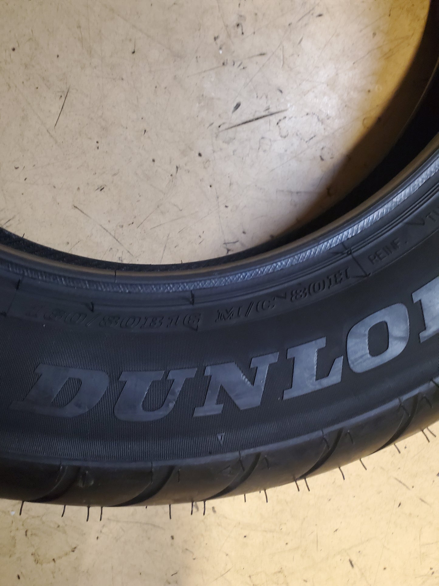 DUNLOP ELITE 4 BSW 160 80 16 80H REAR MOTORCYCLE TIRE 45119546