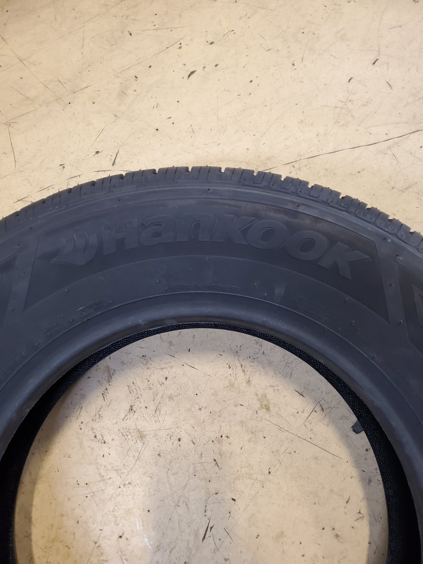 HANKOOK KINERGY ST BSW P 205 70 15 96T ALL SEASON TIRE 1022042
