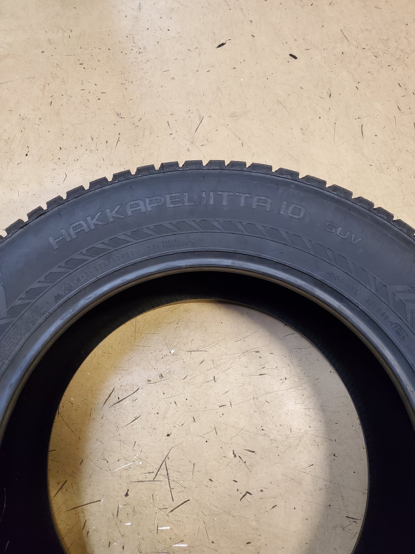 2 NOKIAN HAKKAPELIITTA 10 SUV STUDDED BSW P 275 60 20 115T WINTER TIRE TS32521