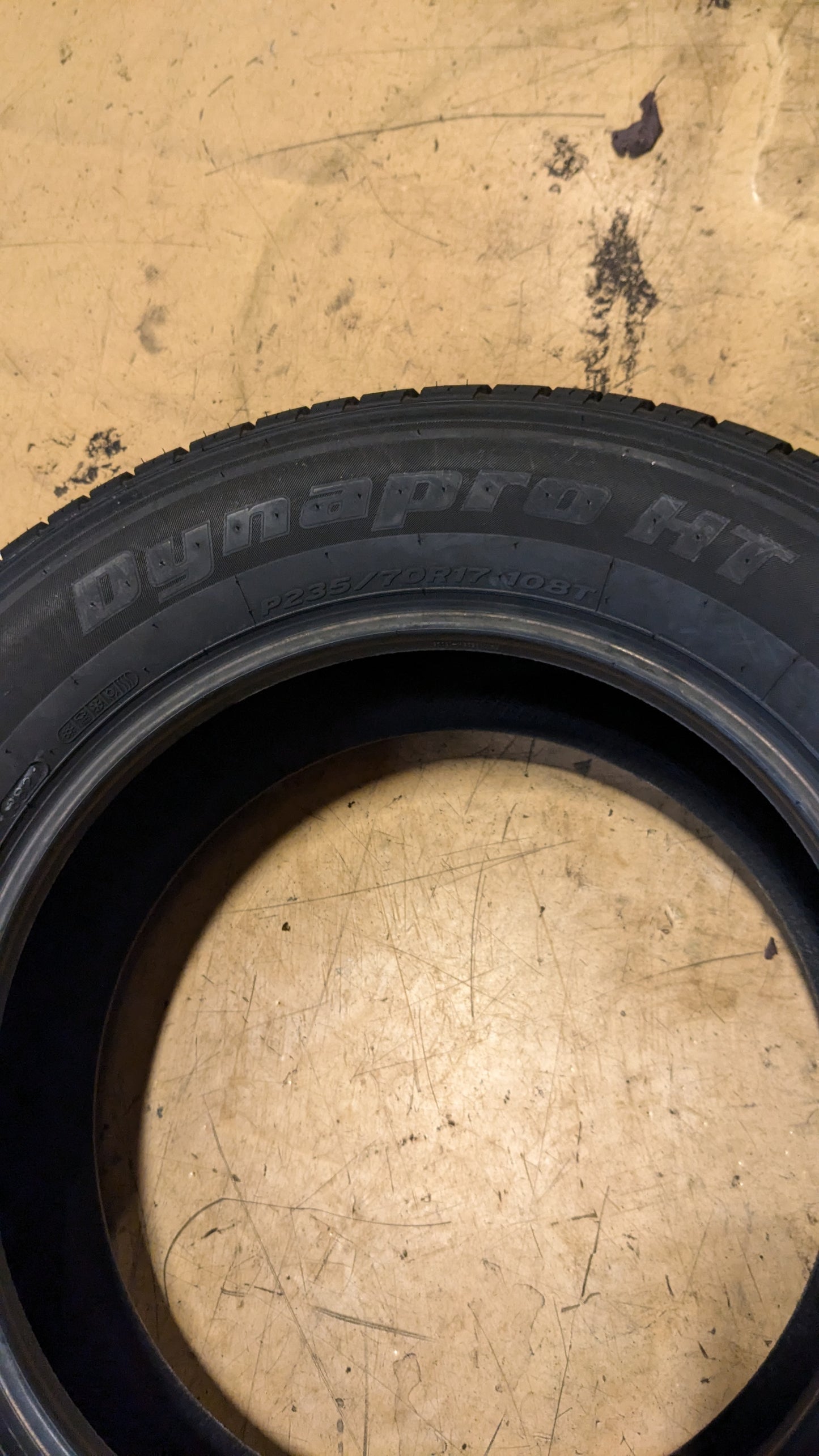 NOS HANKOOK DYNAPRO HT RH12 BSW P 235 70 17 108T XL HIGHWAY TERRAIN TIRE 1012468