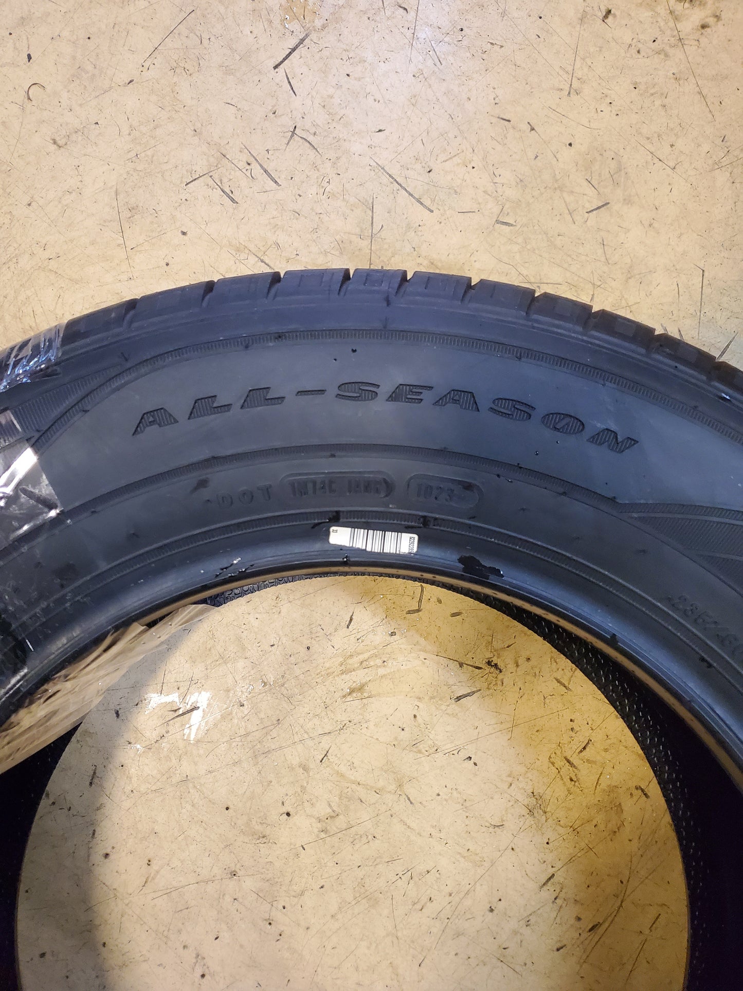 GOODYEAR ASSURANCE ALL-SEASON BSW P 235 60 16 100T TIRE 407784374