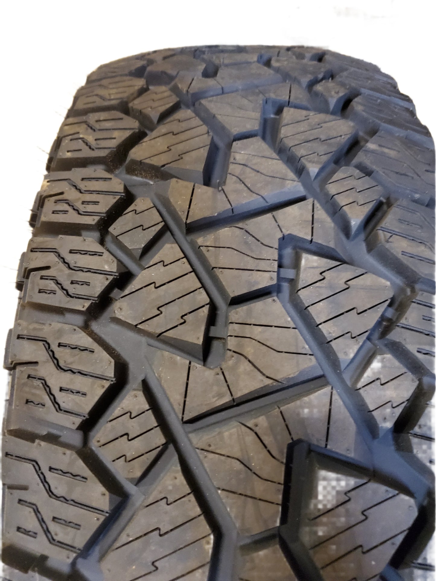 2 GLADIATOR X COMP A/T RWL LT 285 70 17 126/123Q 10PLY ALL TERRAIN TIRE 1932367784