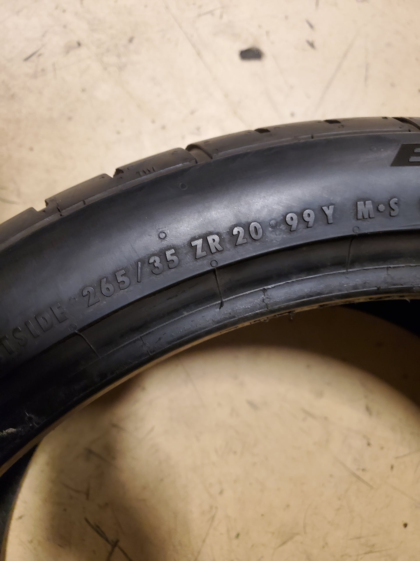 USED OS CONTINENTAL EXTREMECONTACT DWS06 BSW P 265 35 20 99Y XL TIRE 15500230000