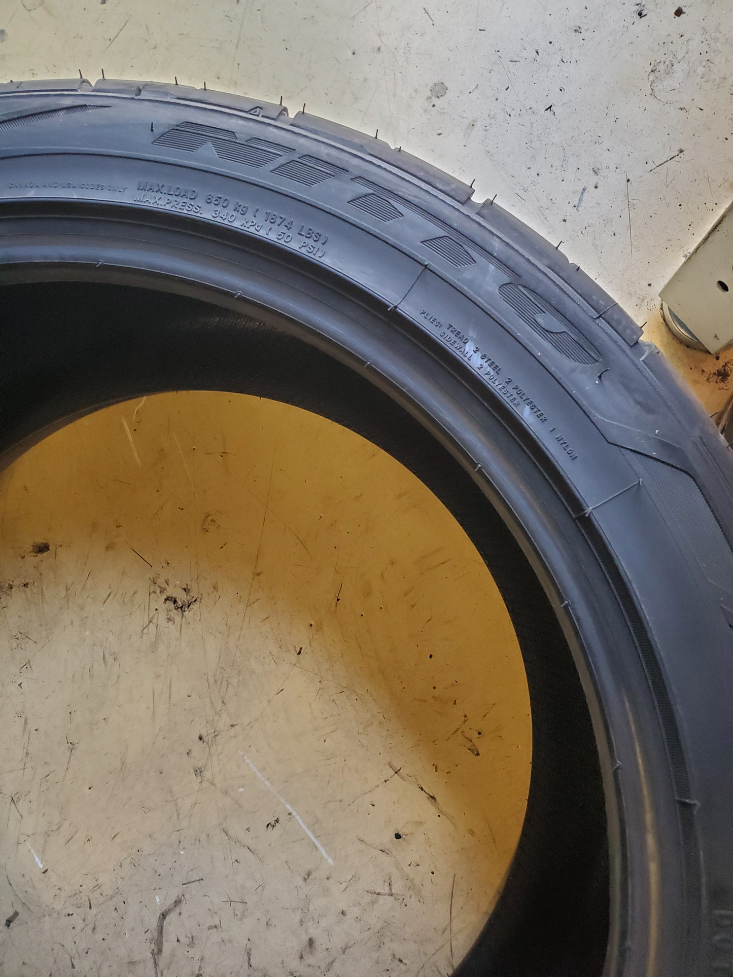 NITTO NT555 G2 BSW P 265 40 19 102W XL UHP TIRE 211250