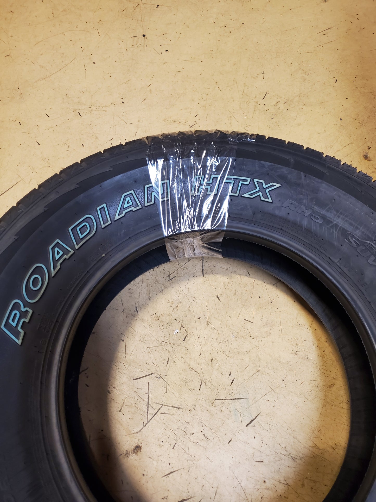 NOS NEXEN ROADIAN HTX RH5 OWL P 265 70 17 115T HIGHWAY TIRE 11730NXK