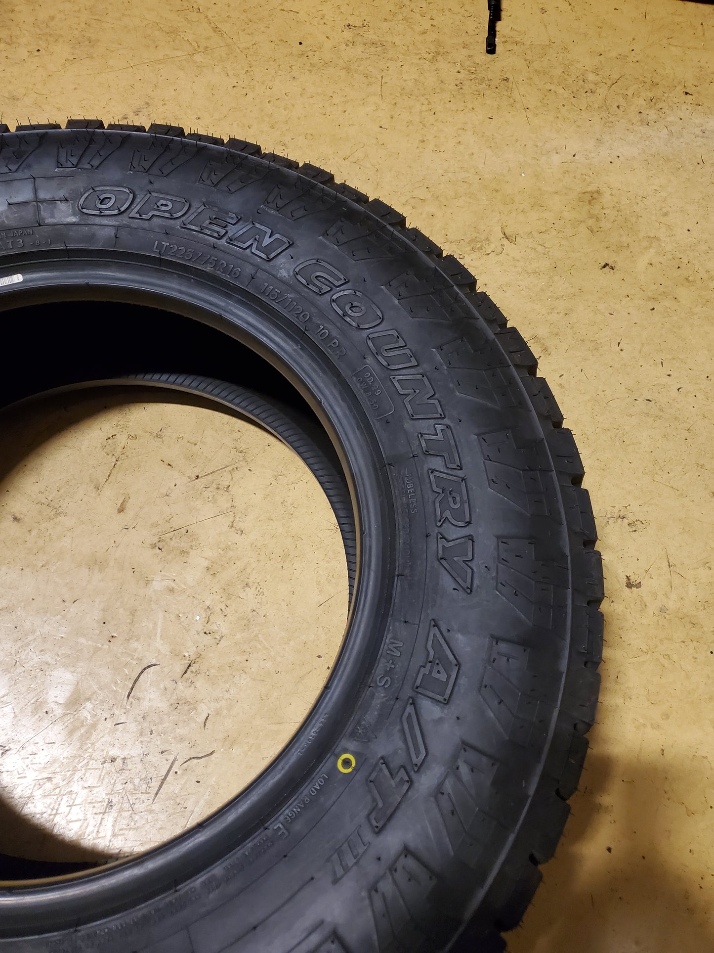 TOYO OPEN COUNTRY A/T III BSW LT 225 75 16 115/112Q 10PLY ALL TERRAIN TIRE 355600
