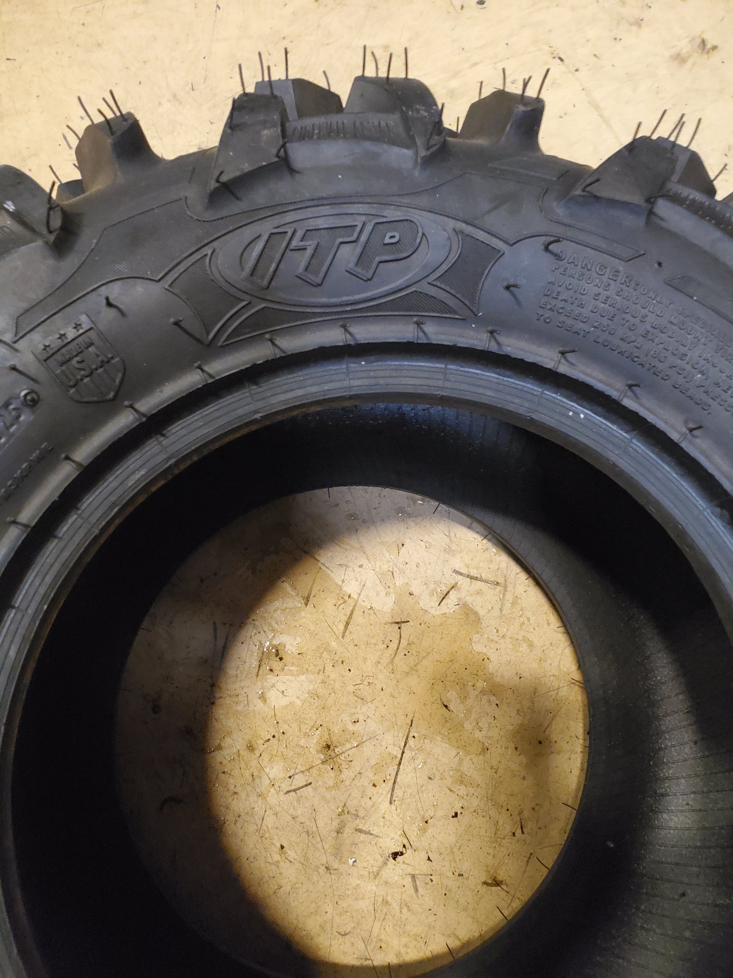 ITP BLACKWATER EVOLUTION BSW 26 11 12 8PLY ATV/UTV TIRE 6P0040